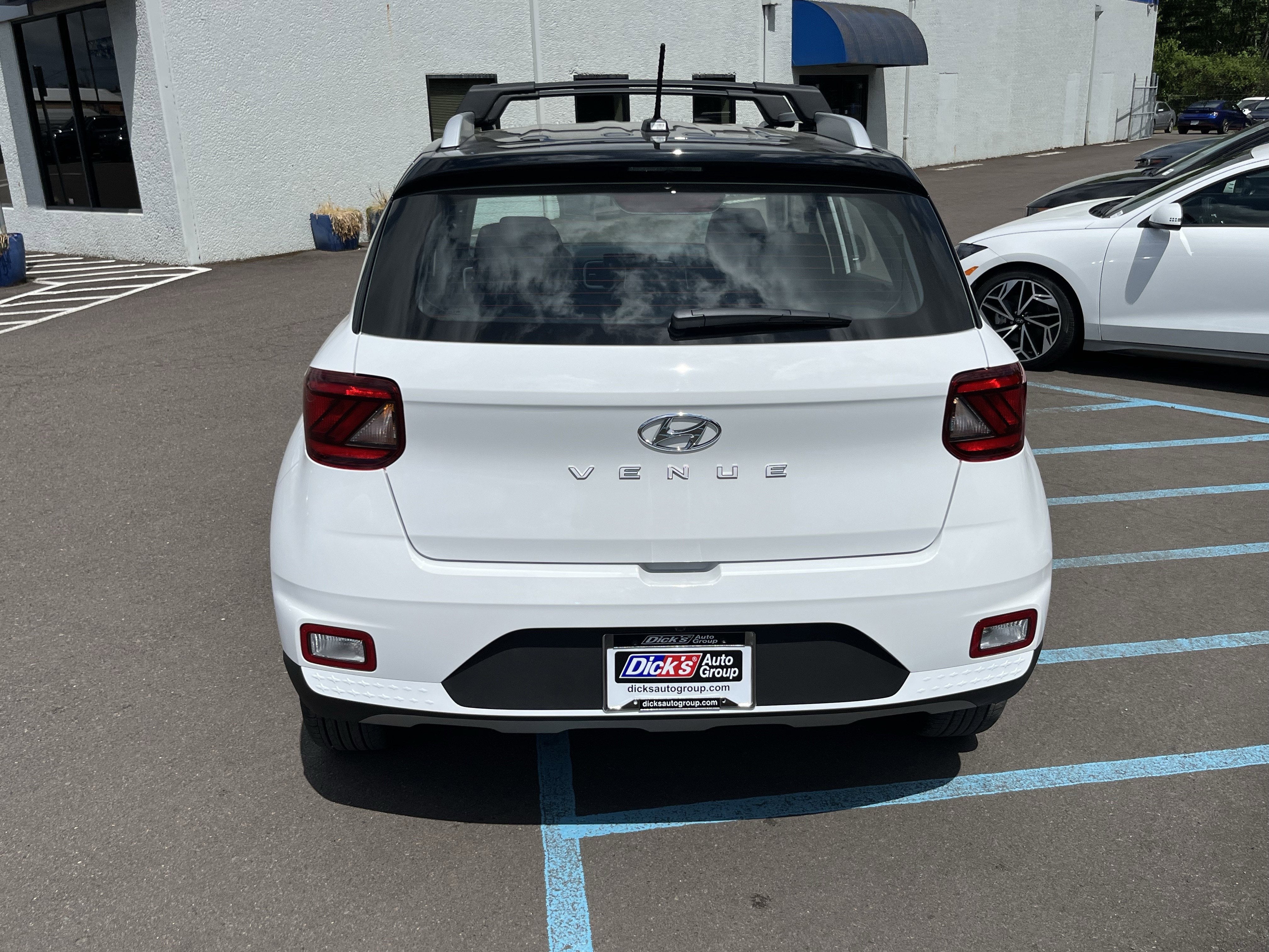 2026 Hyundai VENUE SEL W/Two-Tone Roof