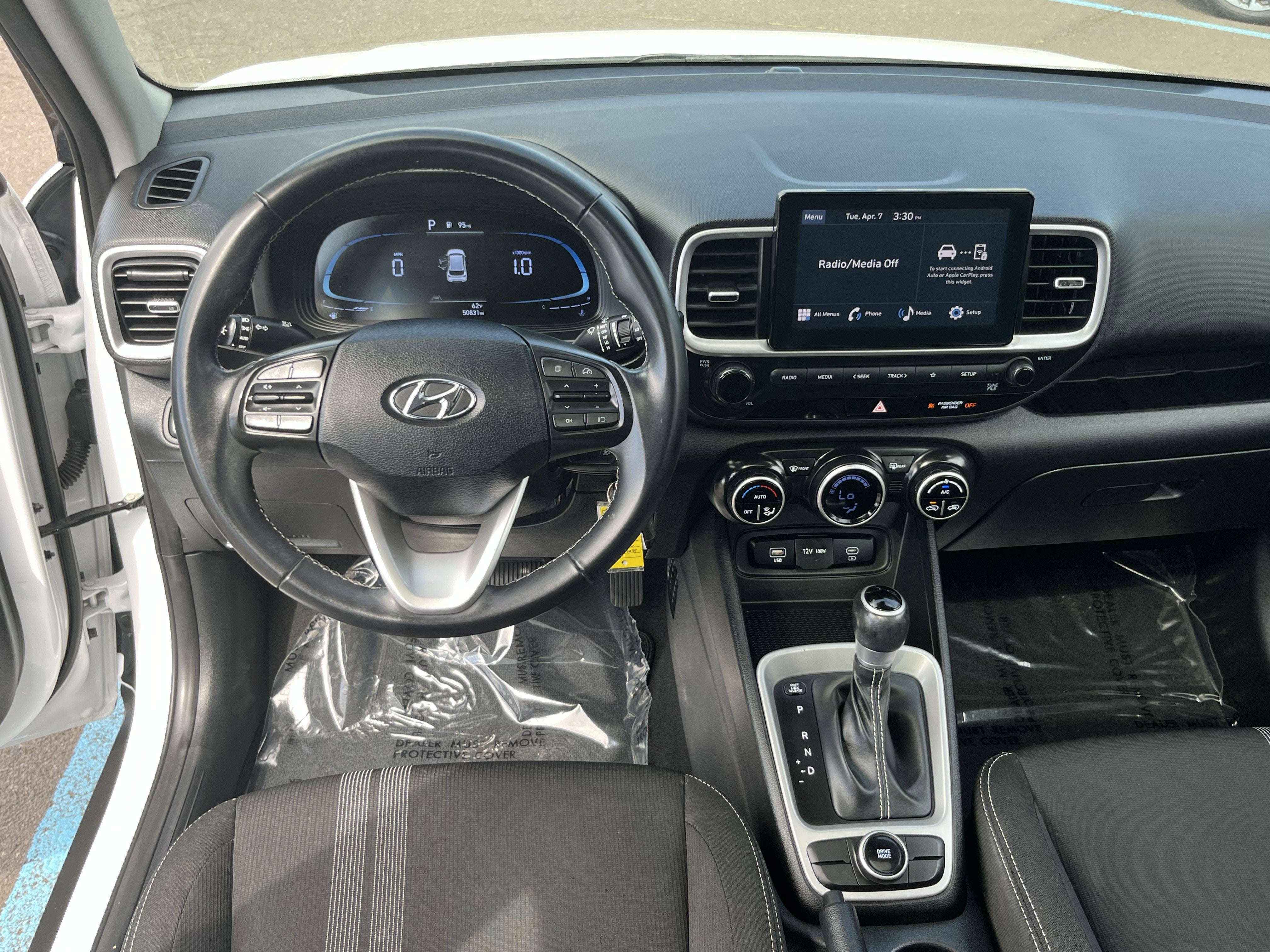 2023 Hyundai VENUE SEL