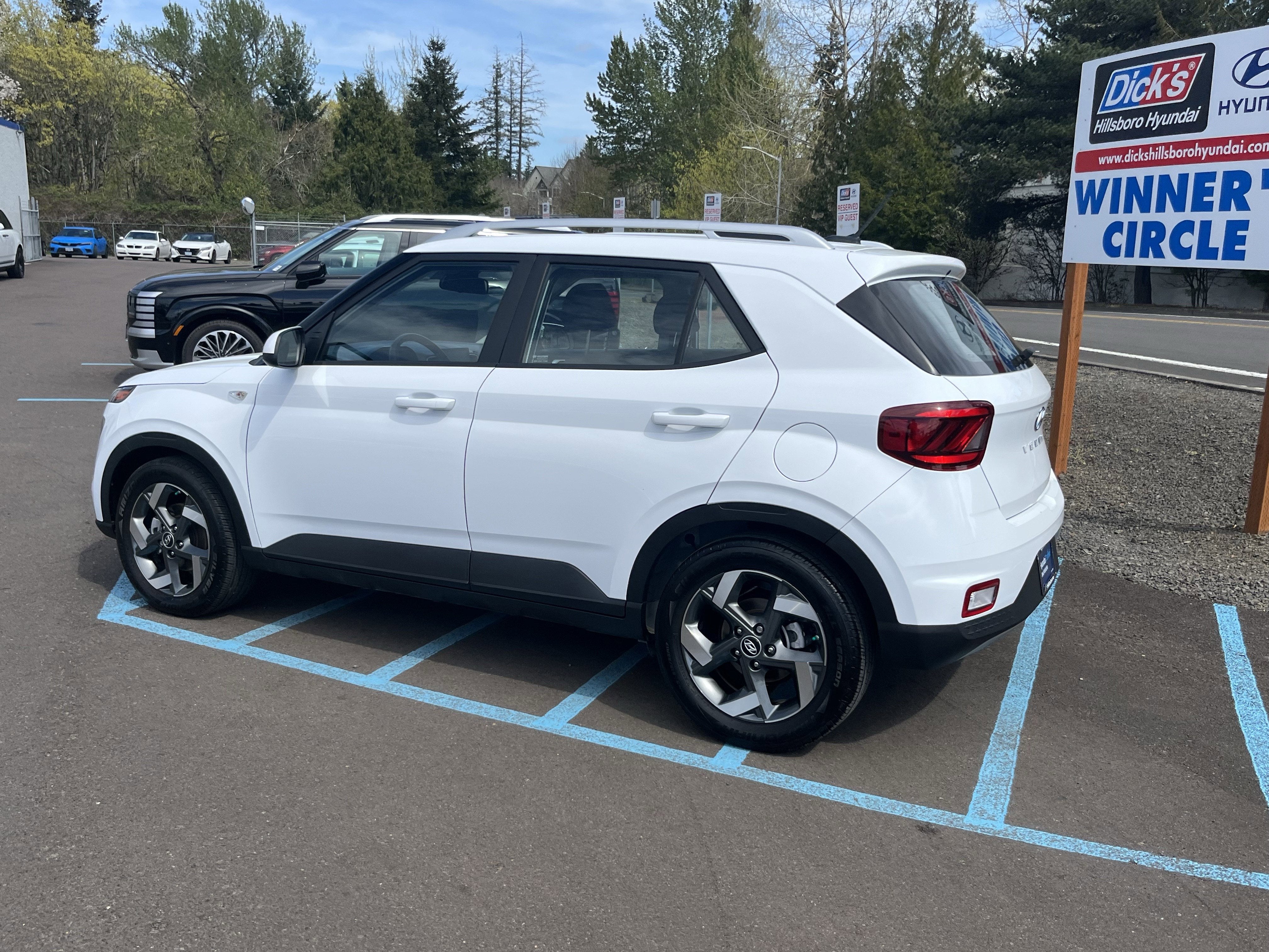 2023 Hyundai VENUE SEL