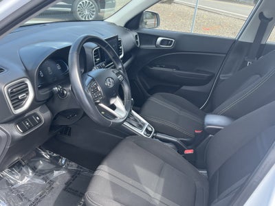 2023 Hyundai VENUE SEL