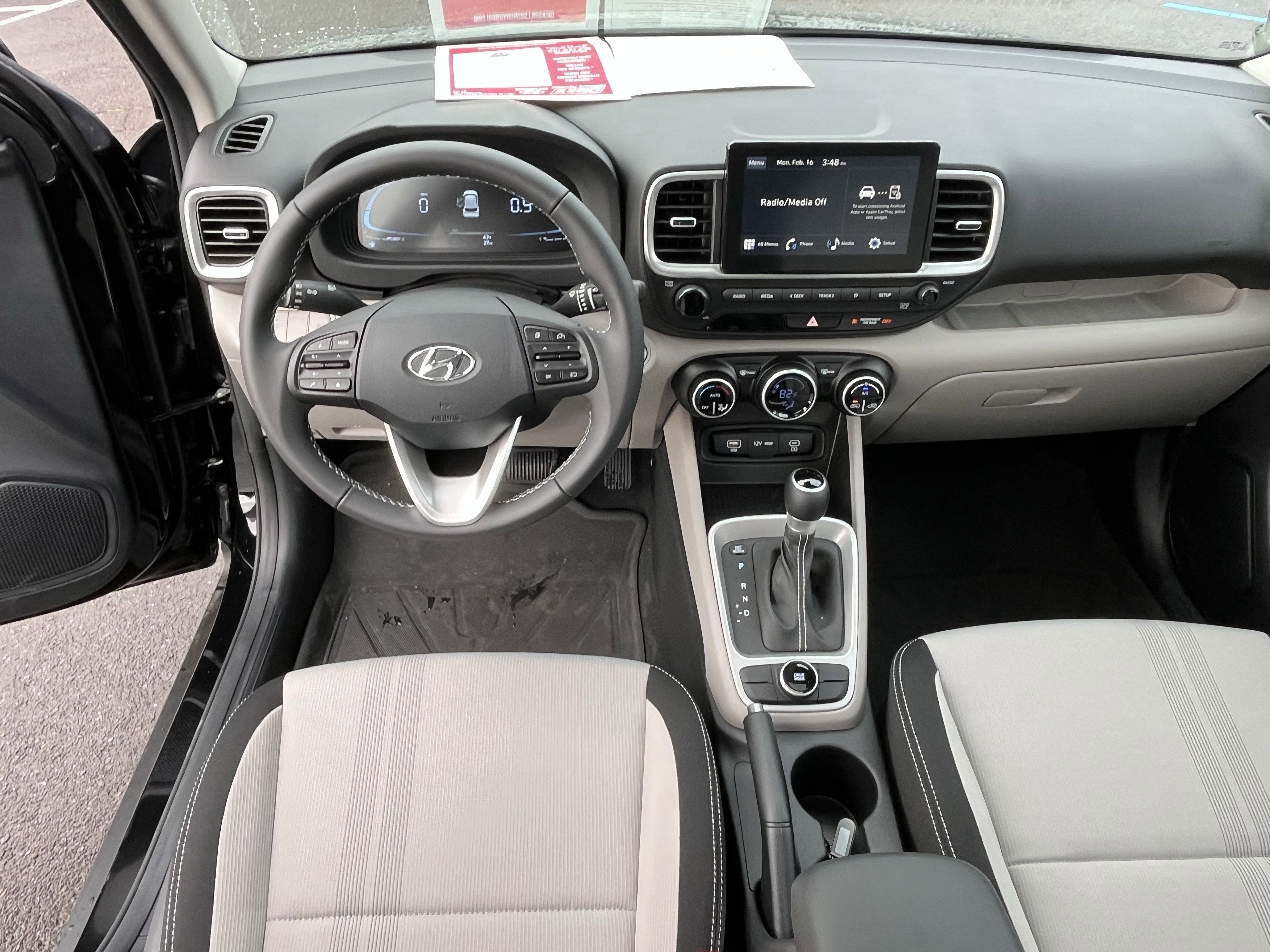 2025 Hyundai VENUE SEL