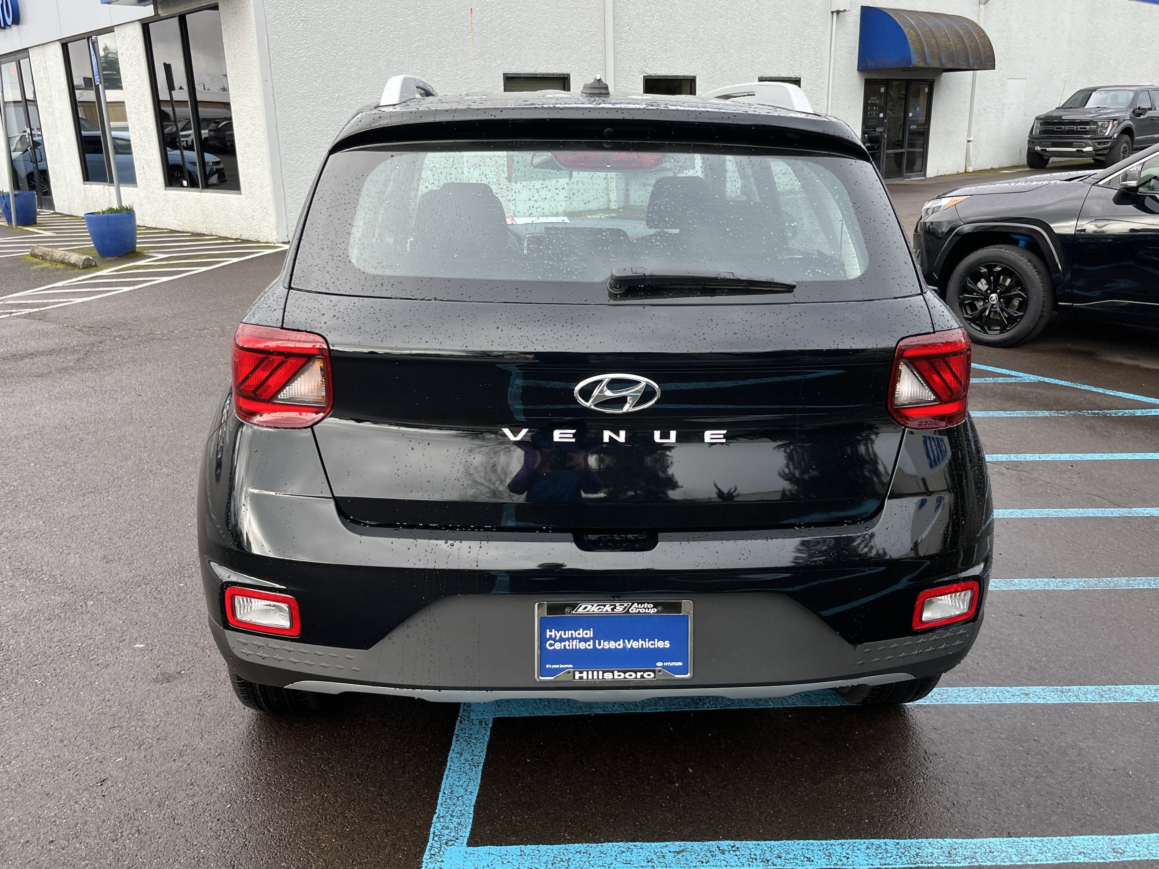 2025 Hyundai VENUE SEL