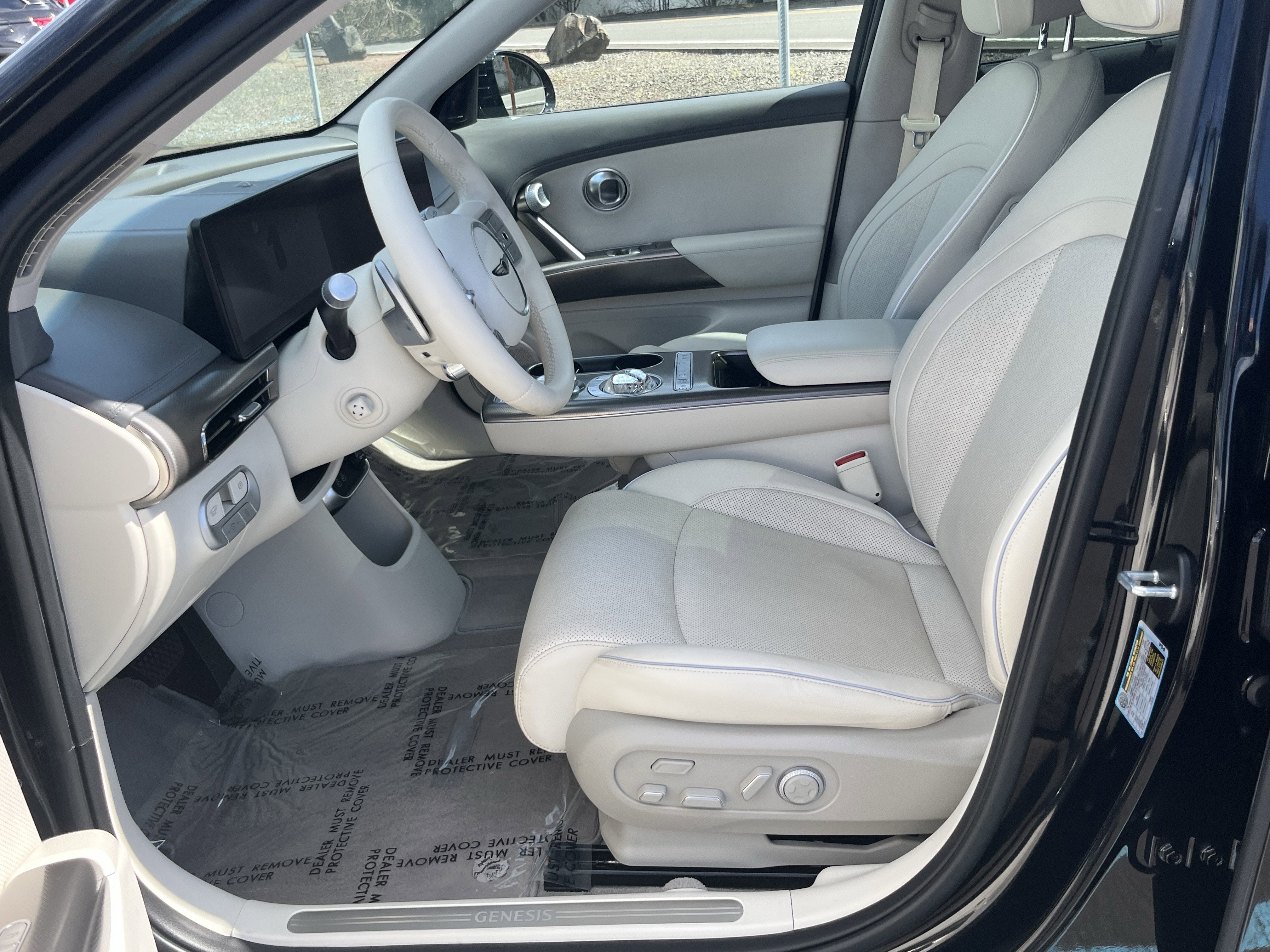 2023 Genesis GV60 Advanced