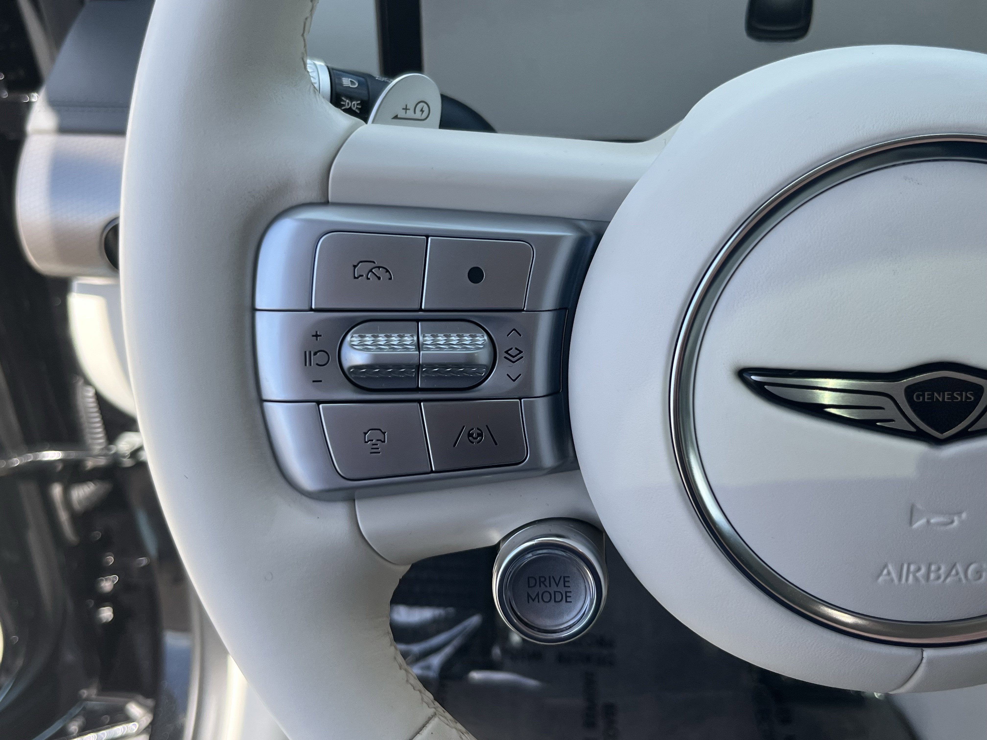 2023 Genesis GV60 Advanced