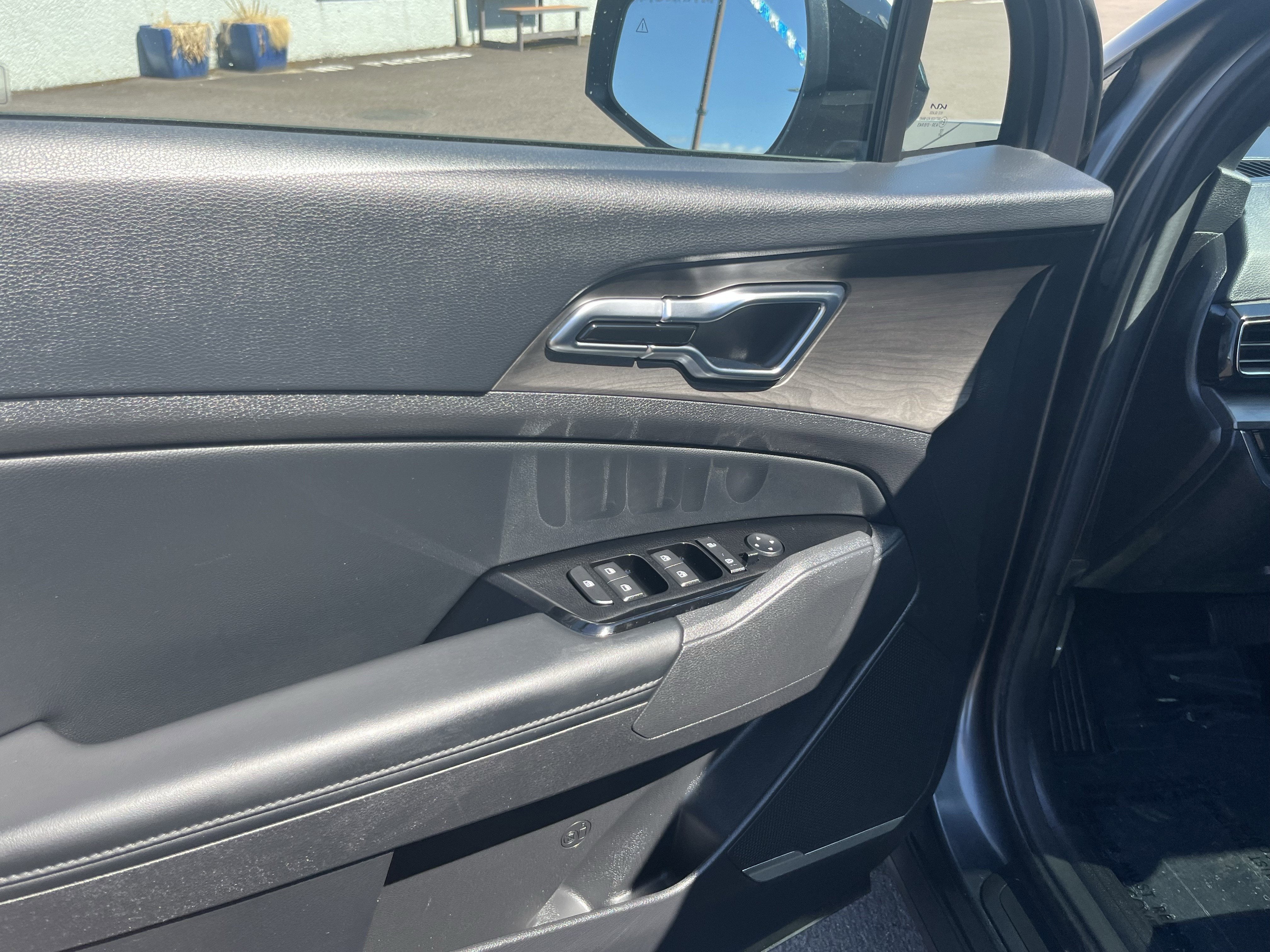 2024 Kia Sportage Plug-In Hybrid X-Line