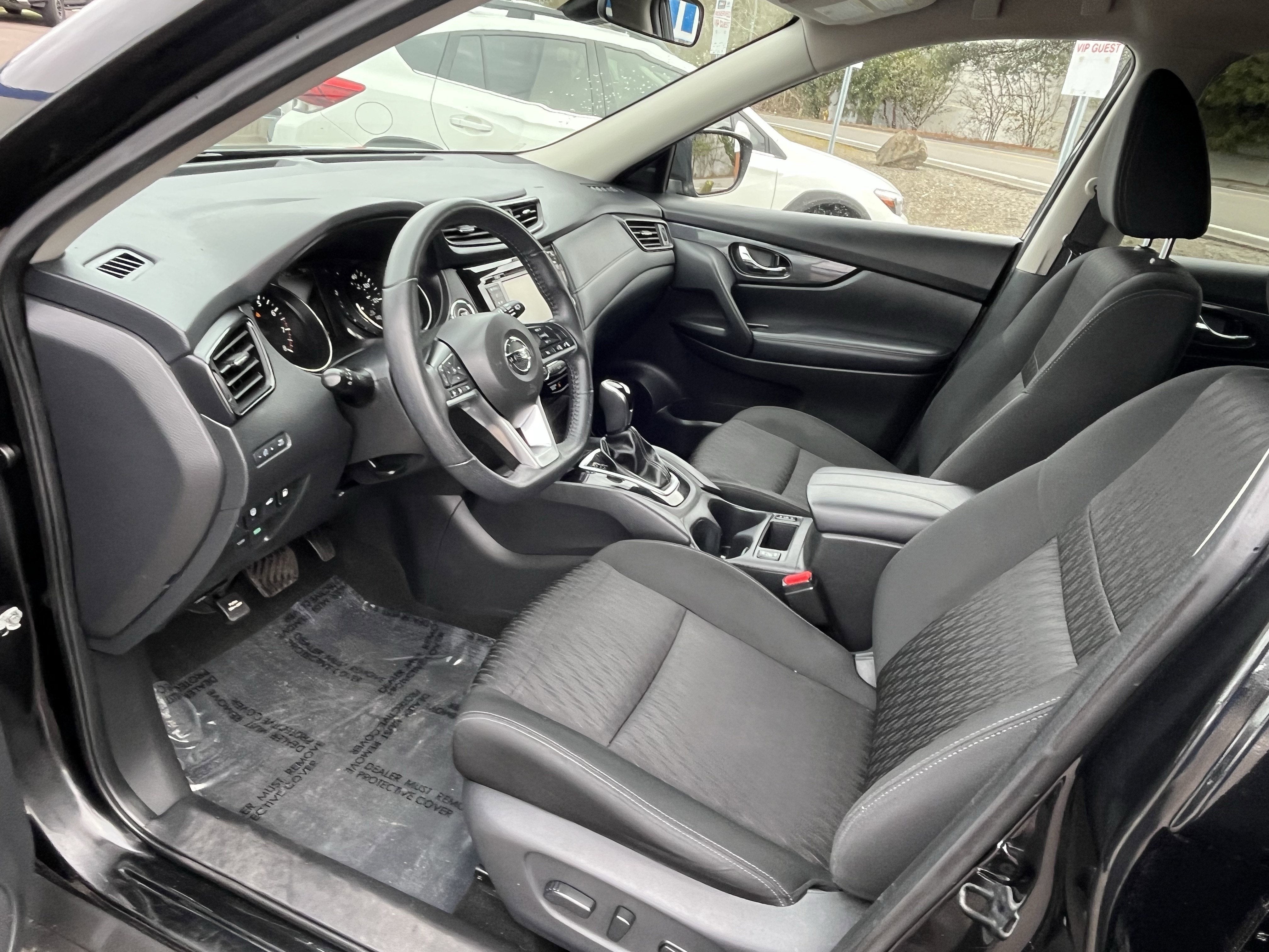 2020 Nissan Rogue SV