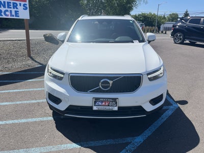 2019 Volvo XC40 Momentum