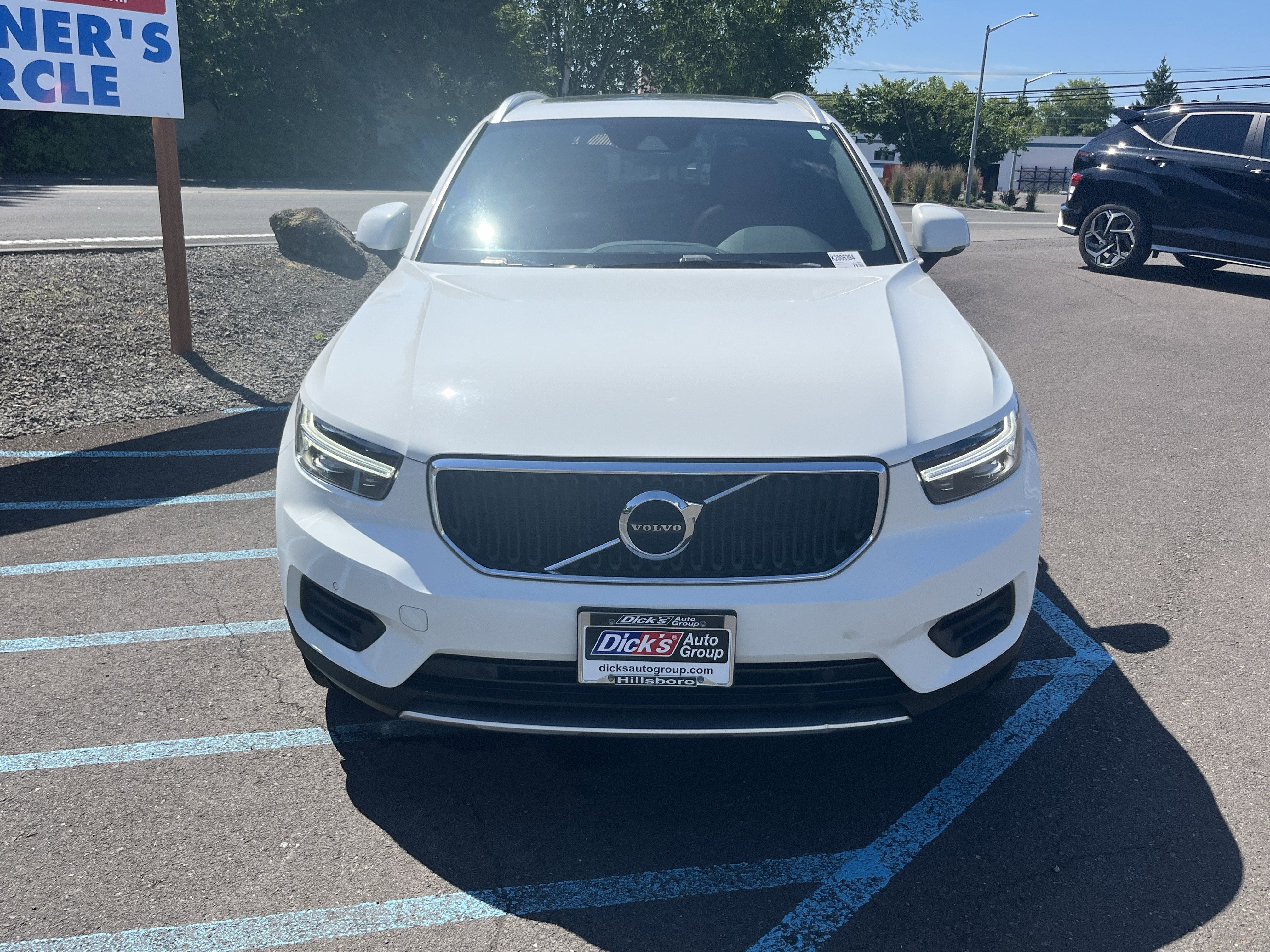 2019 Volvo XC40 Momentum