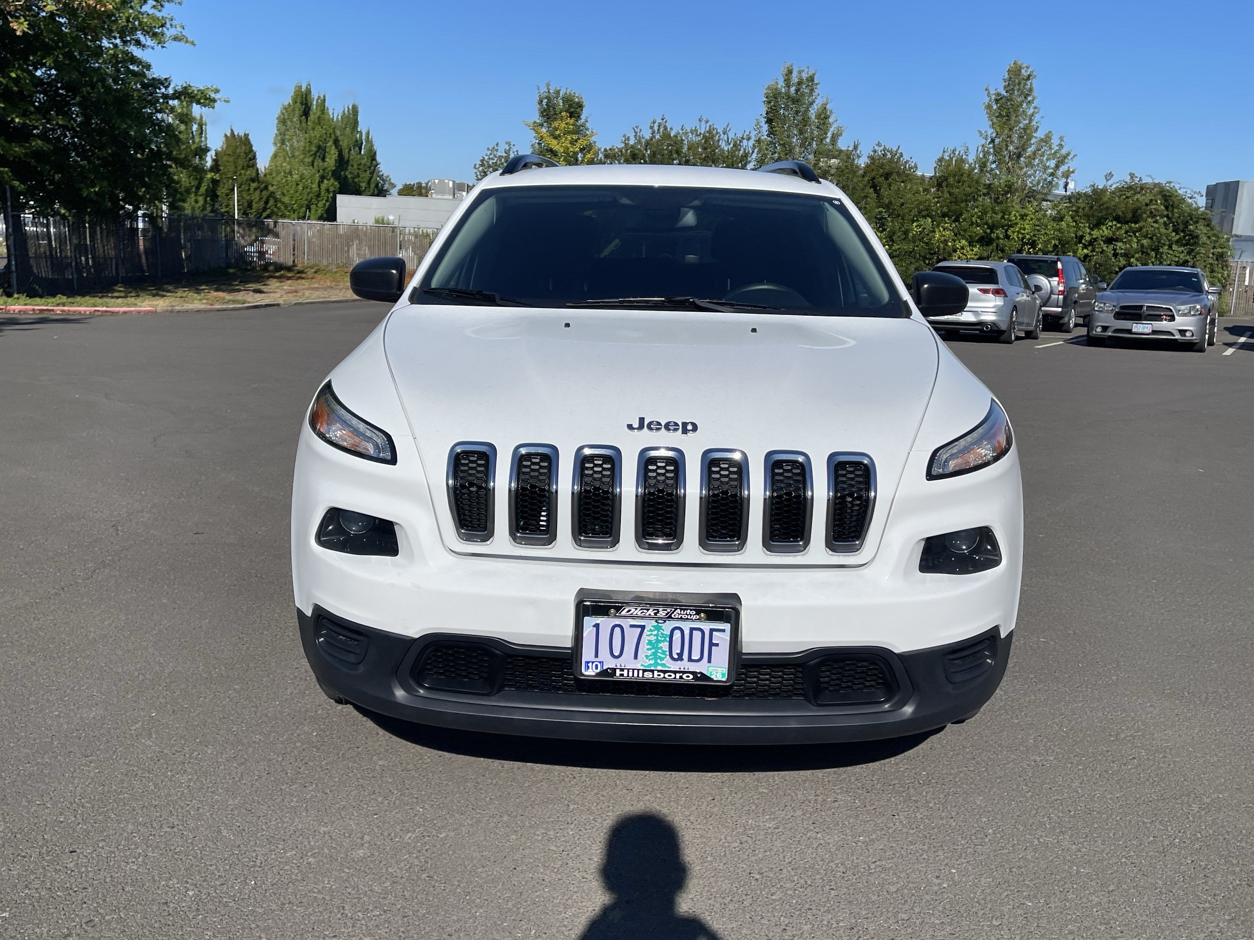 2016 Jeep Cherokee Sport