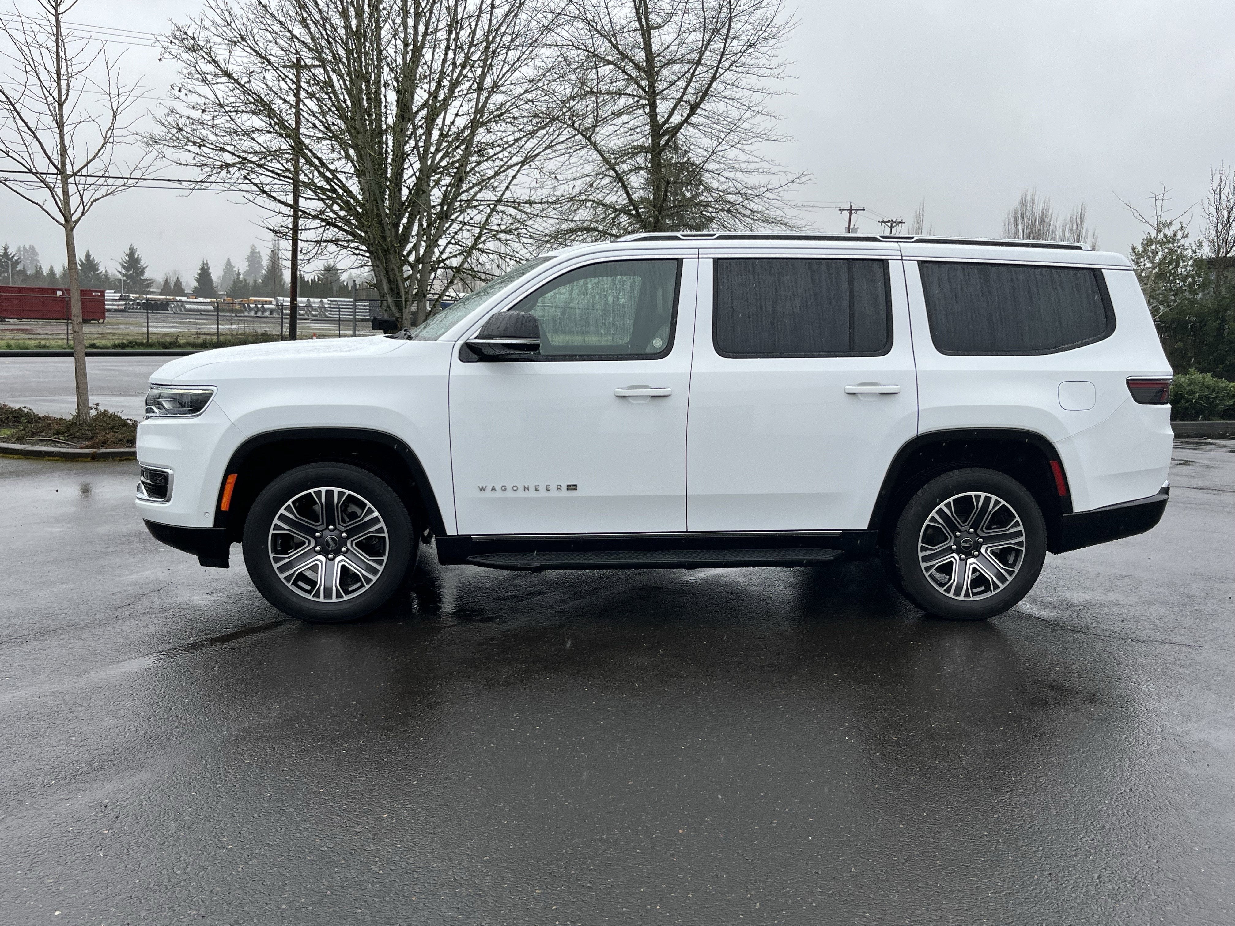 2025 Jeep Wagoneer Base