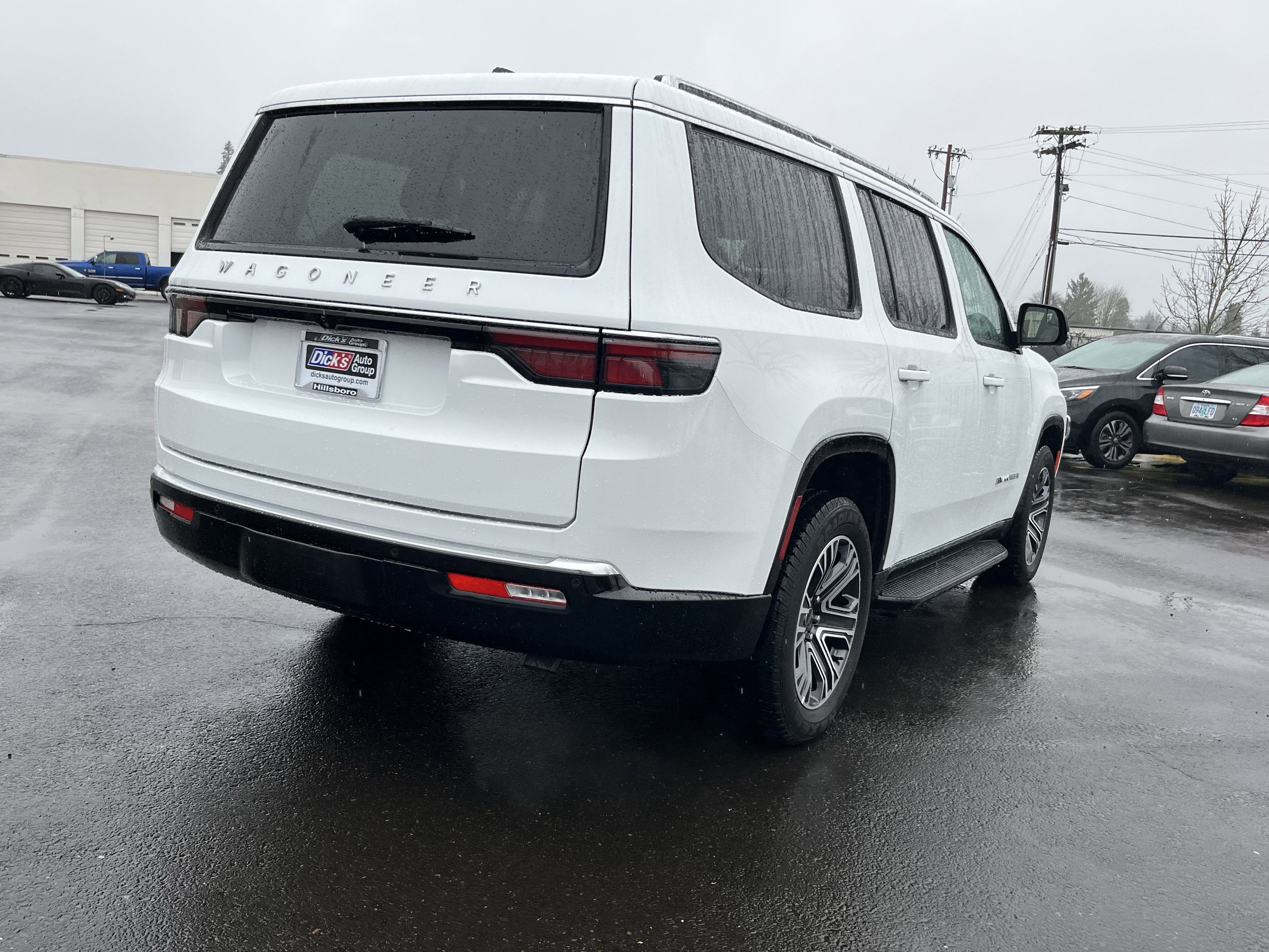 2025 Jeep Wagoneer Base