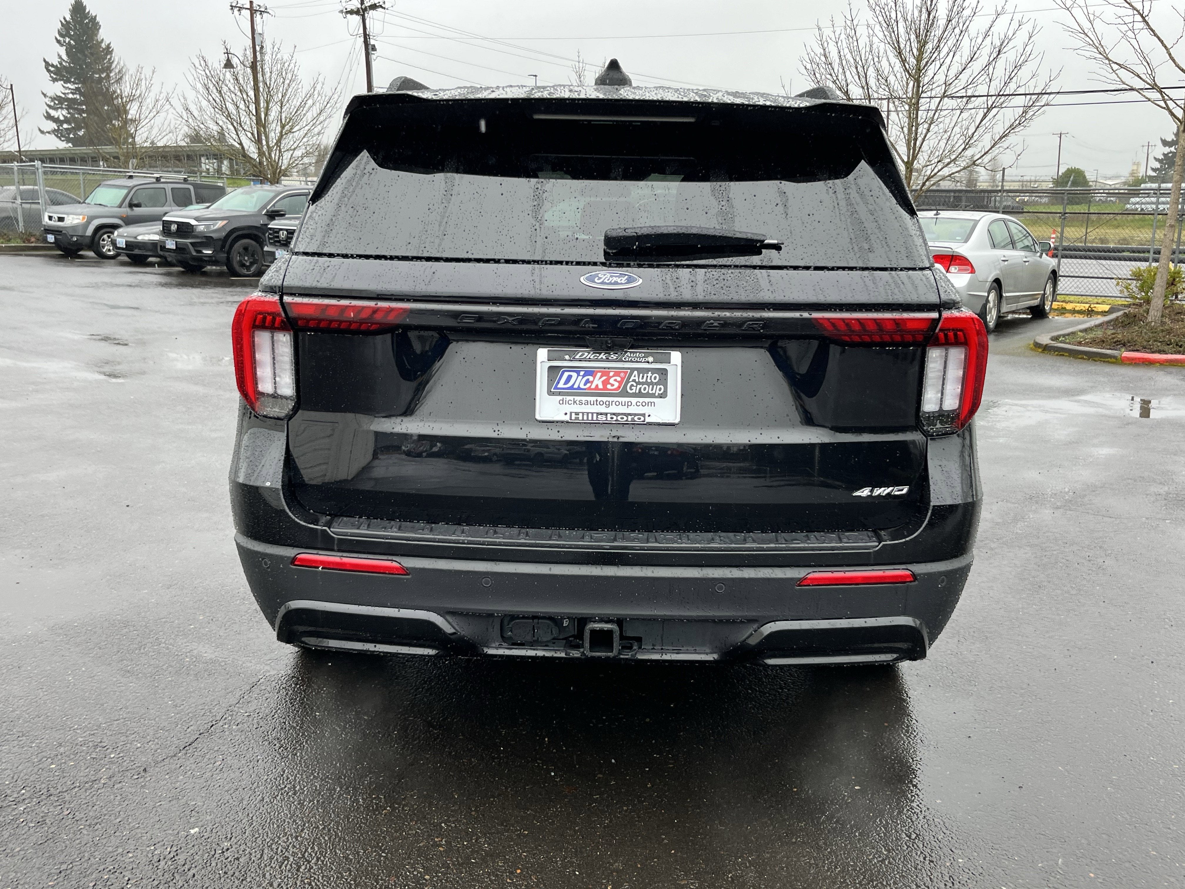 2025 Ford Explorer ST-Line