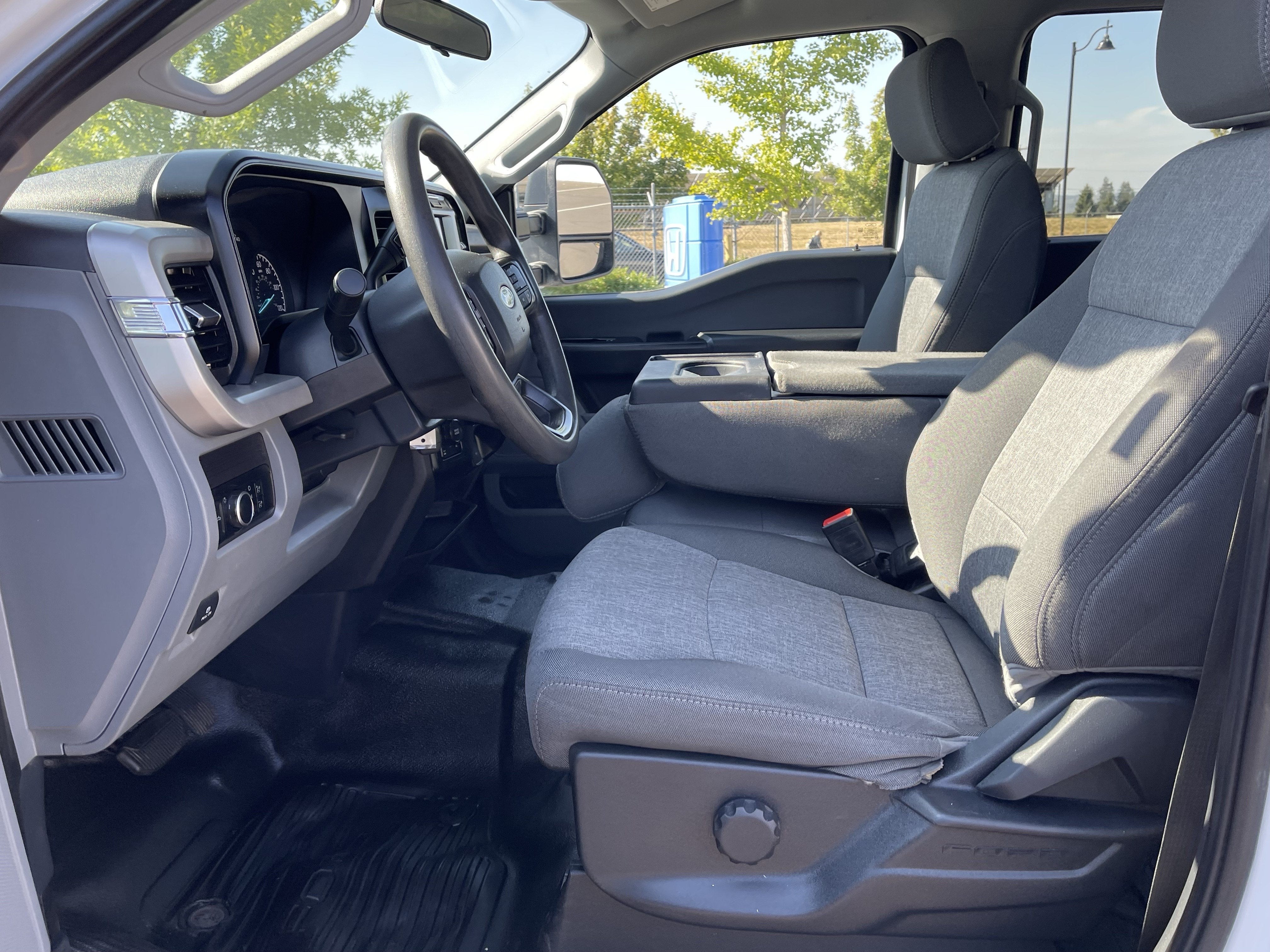2024 Ford Super Duty F-350 SRW XL