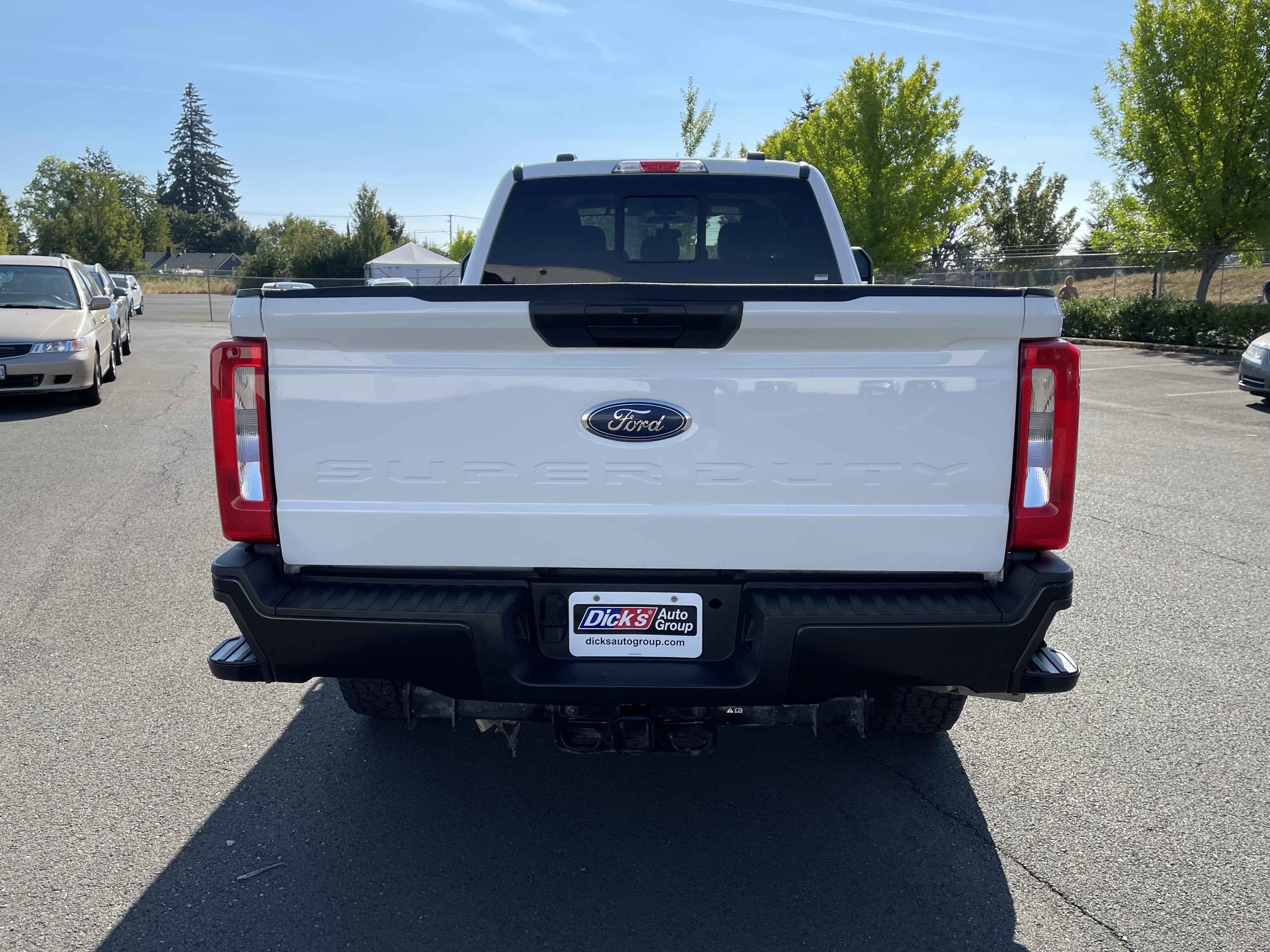 2024 Ford Super Duty F-350 SRW XL