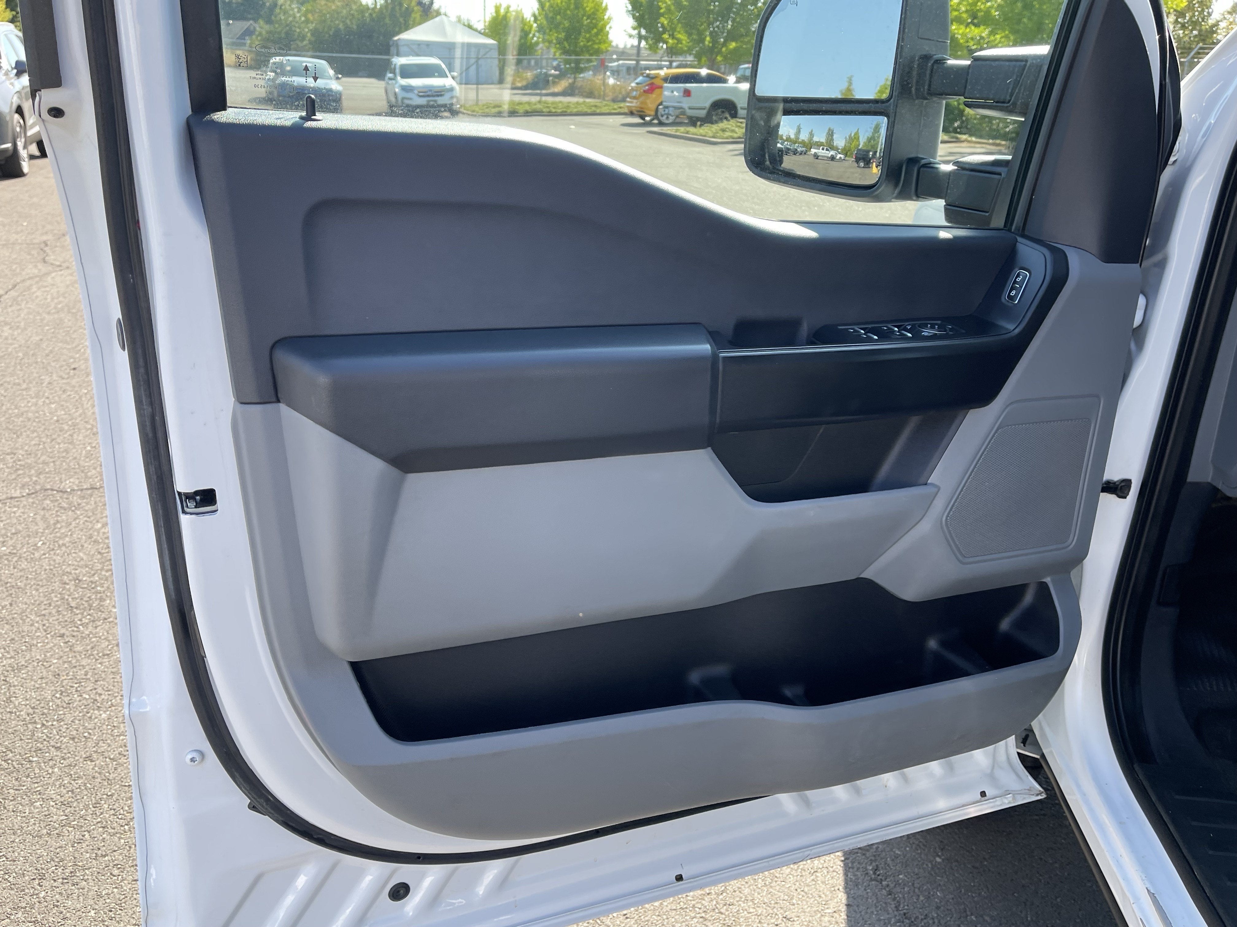 2024 Ford Super Duty F-350 SRW XL