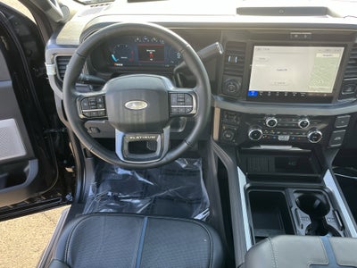 2025 Ford Super Duty F-450 DRW Platinum