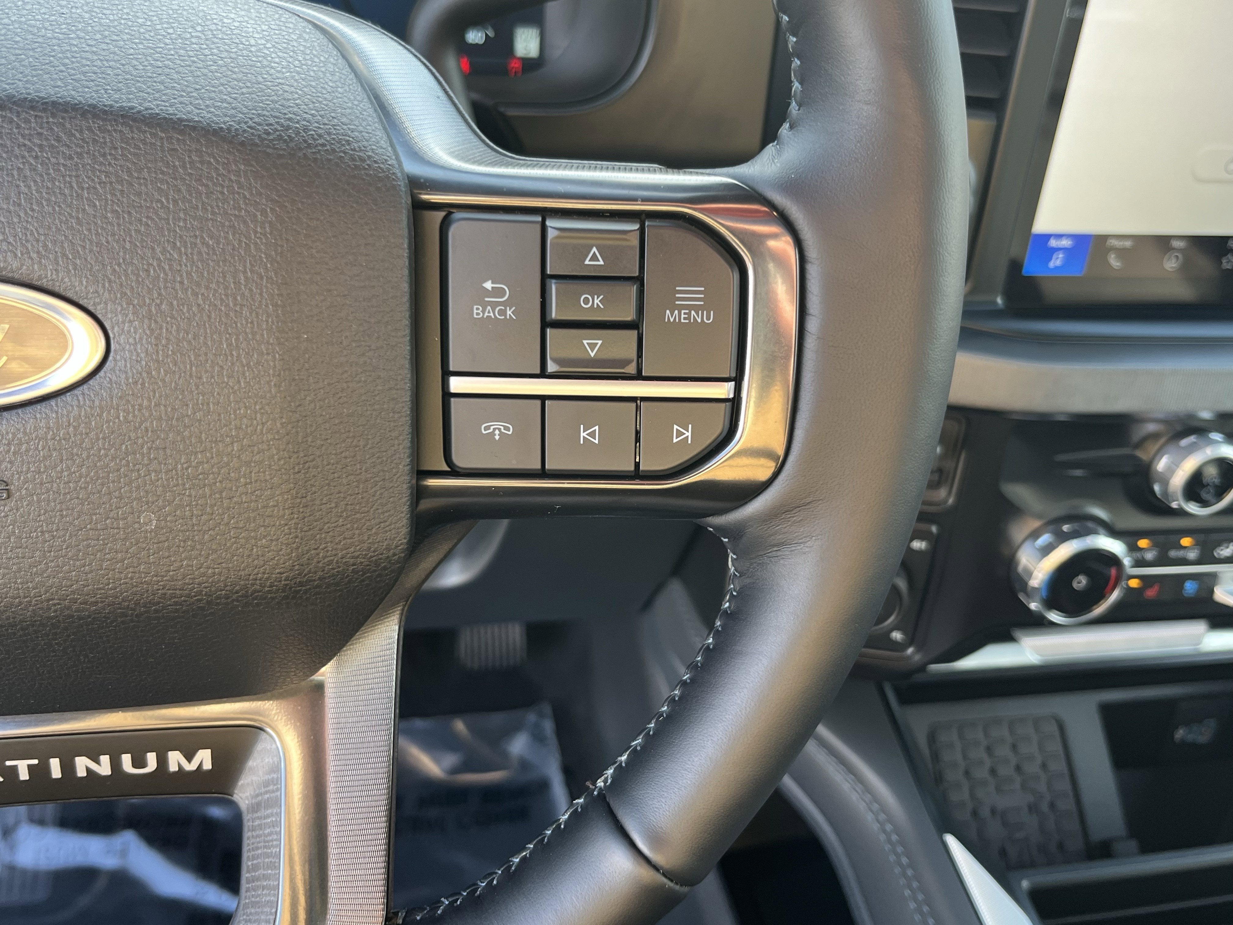 2025 Ford Super Duty F-450 DRW Platinum