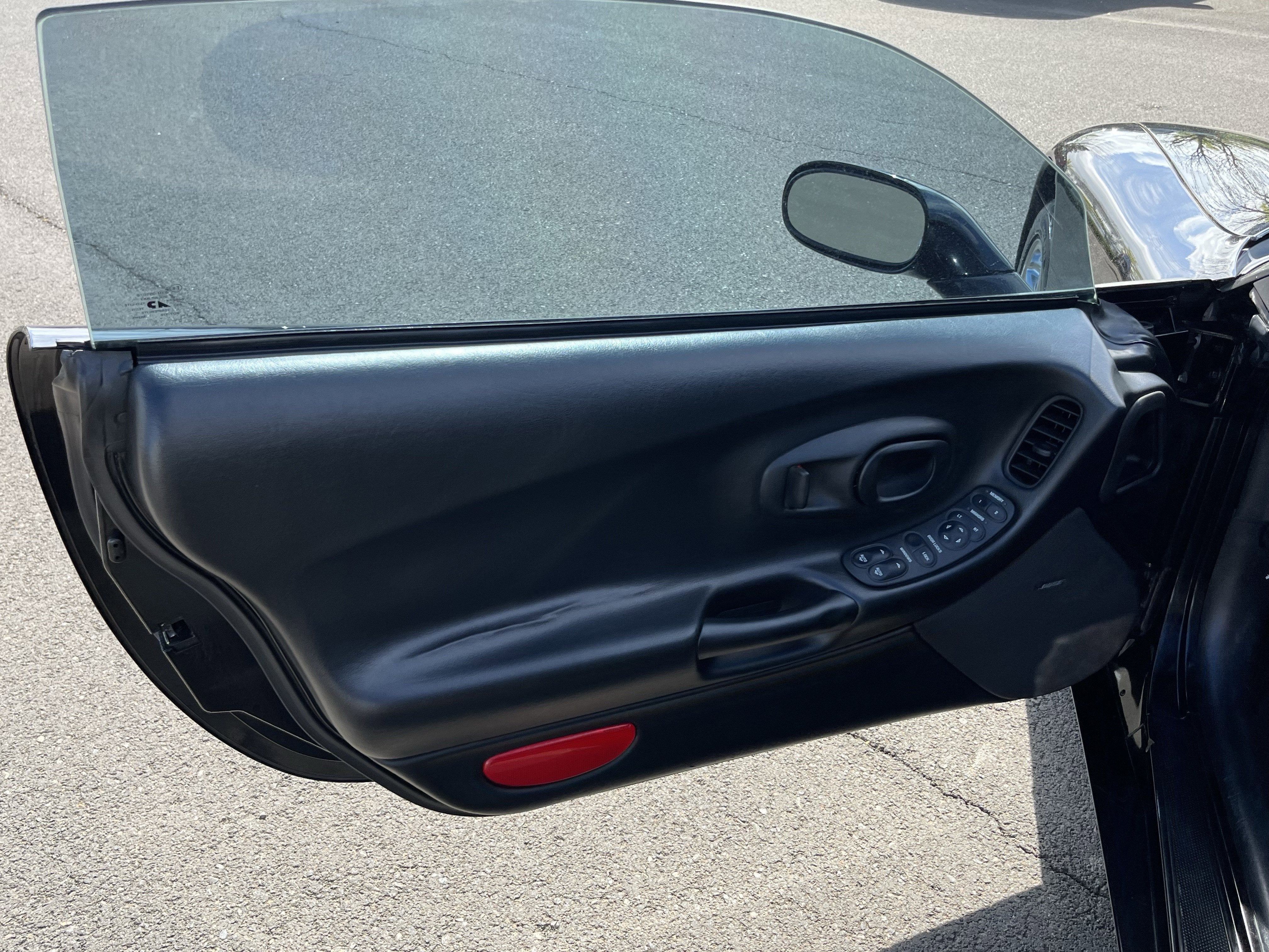 2003 Chevrolet Corvette Base