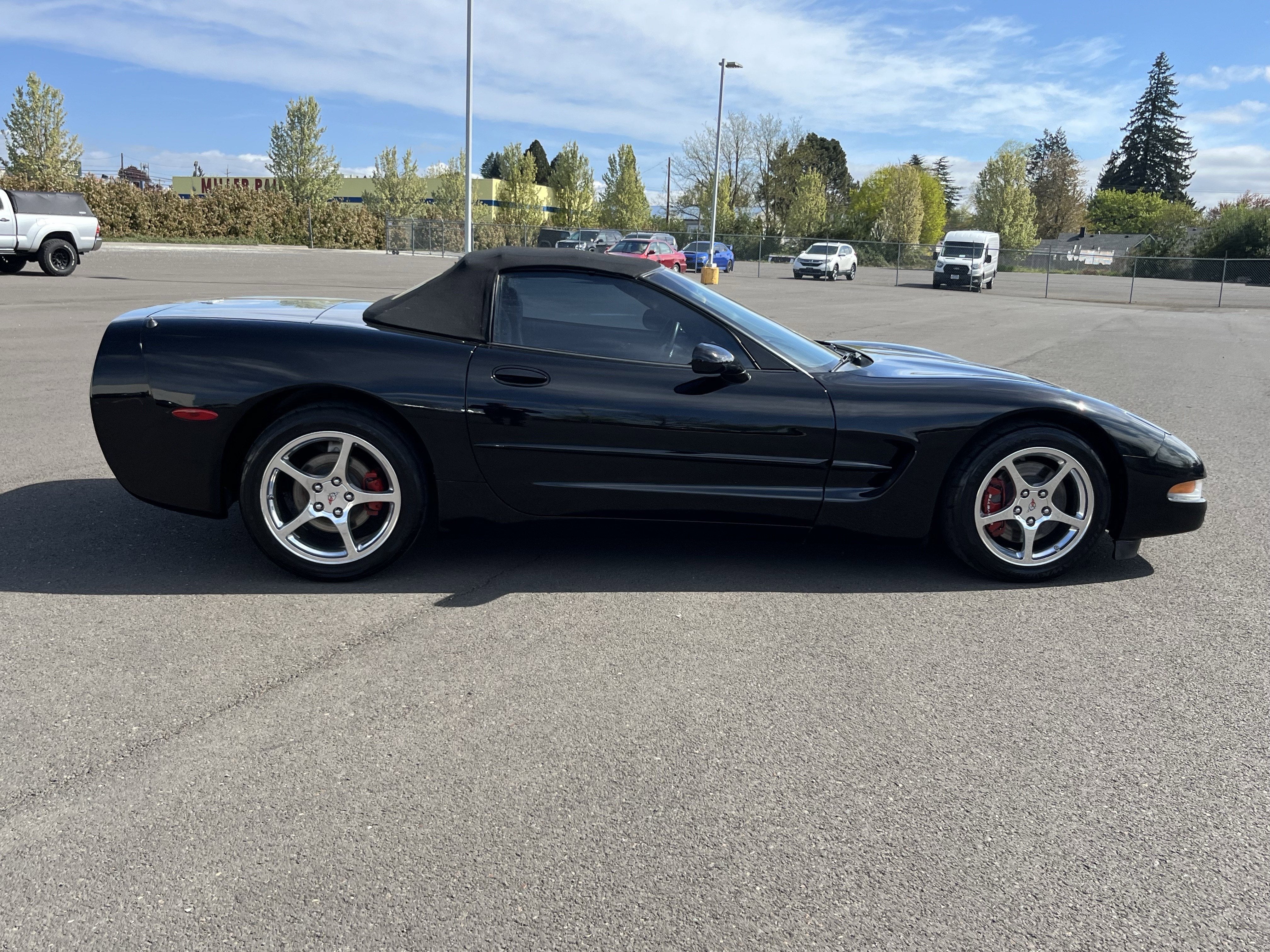2003 Chevrolet Corvette Base