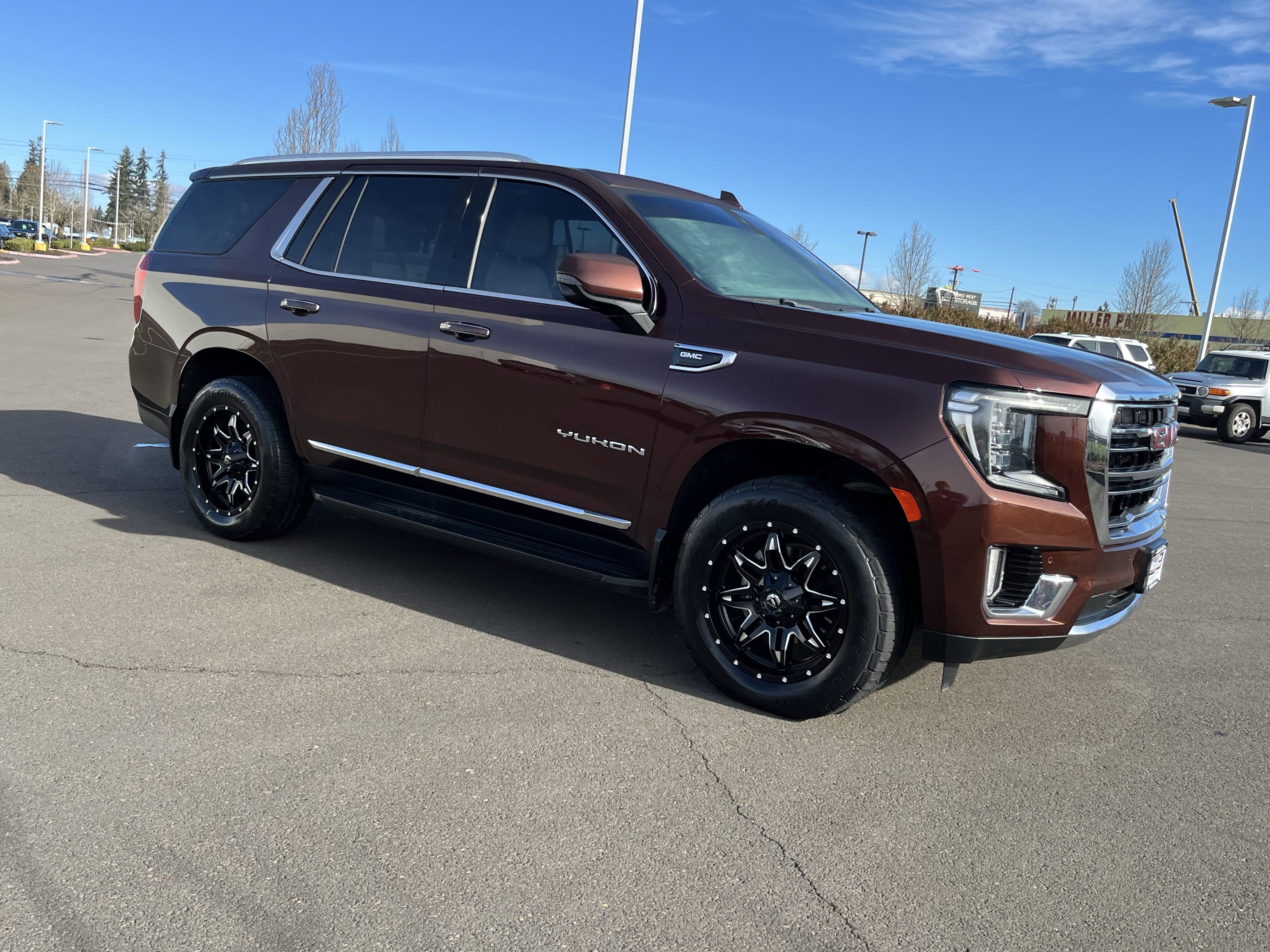 2022 GMC Yukon SLT