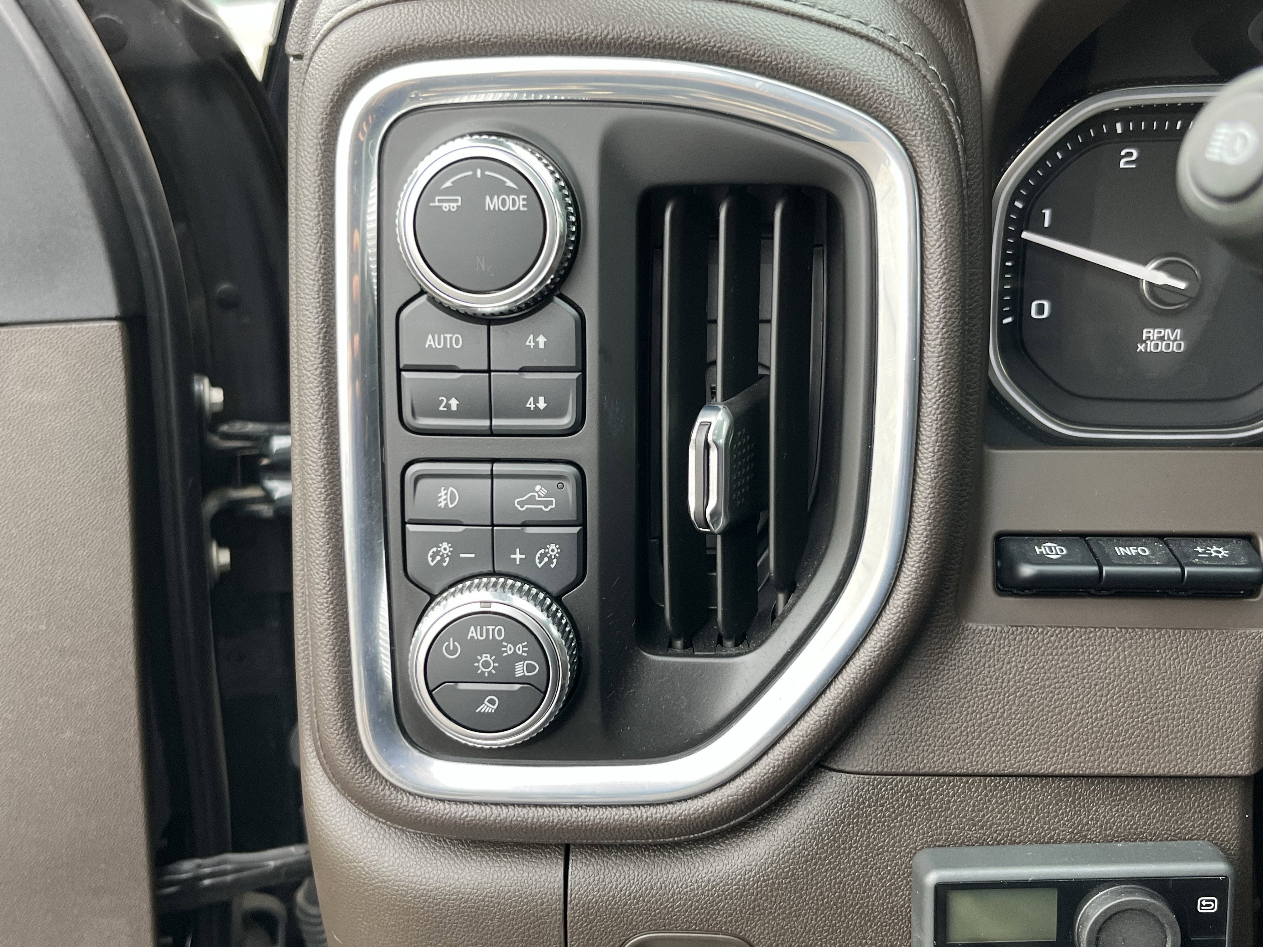 2023 GMC Sierra 3500HD Denali