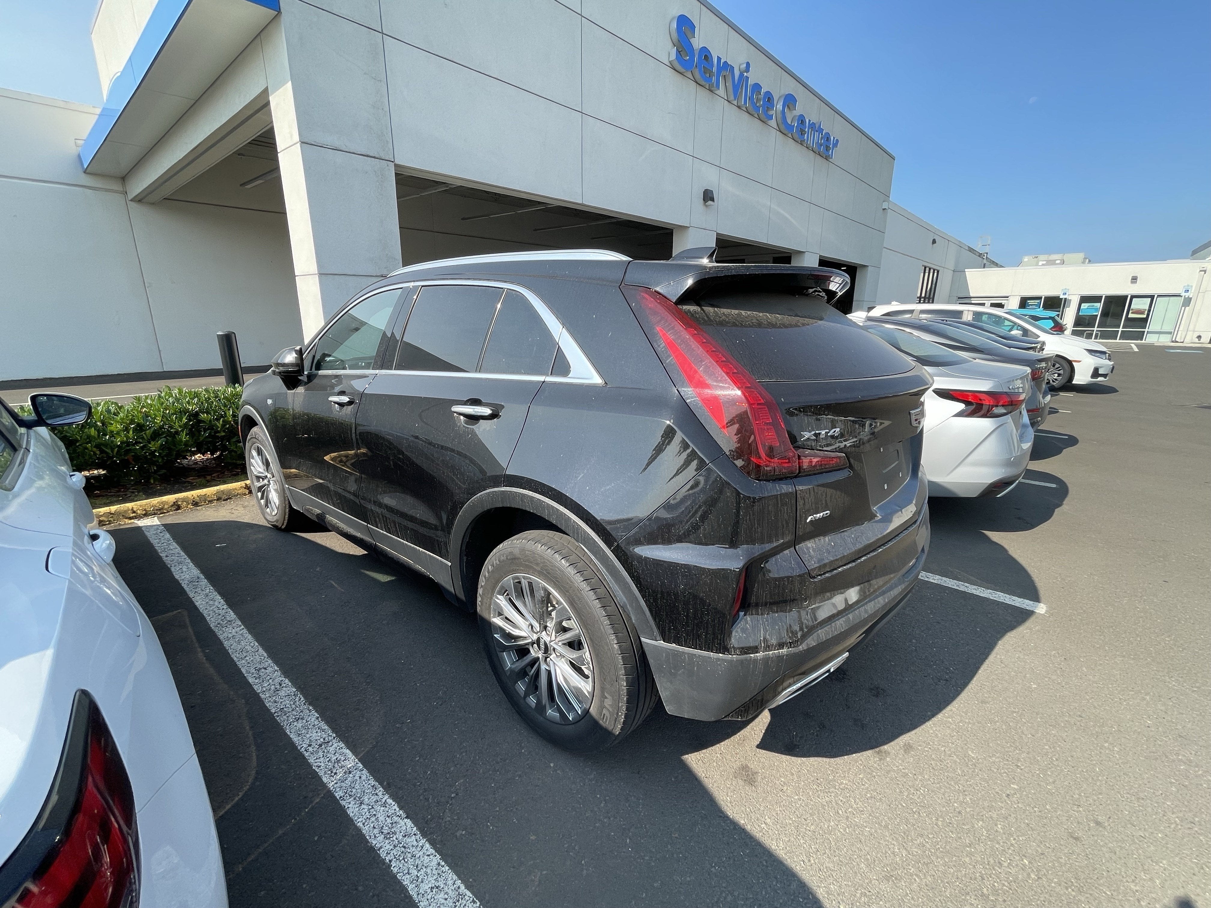 2024 Cadillac XT4 AWD Premium Luxury