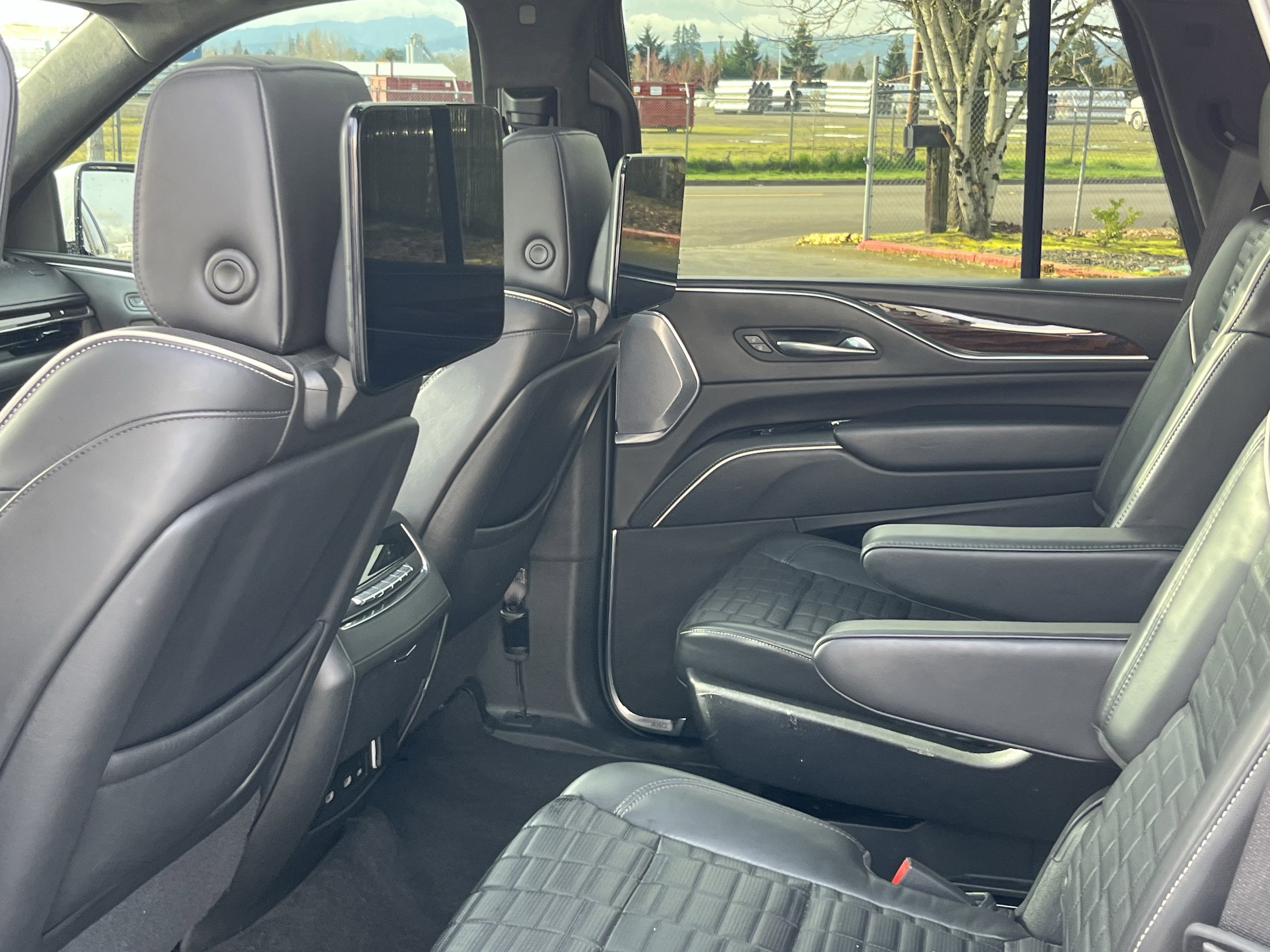 2022 Cadillac Escalade Sport Platinum