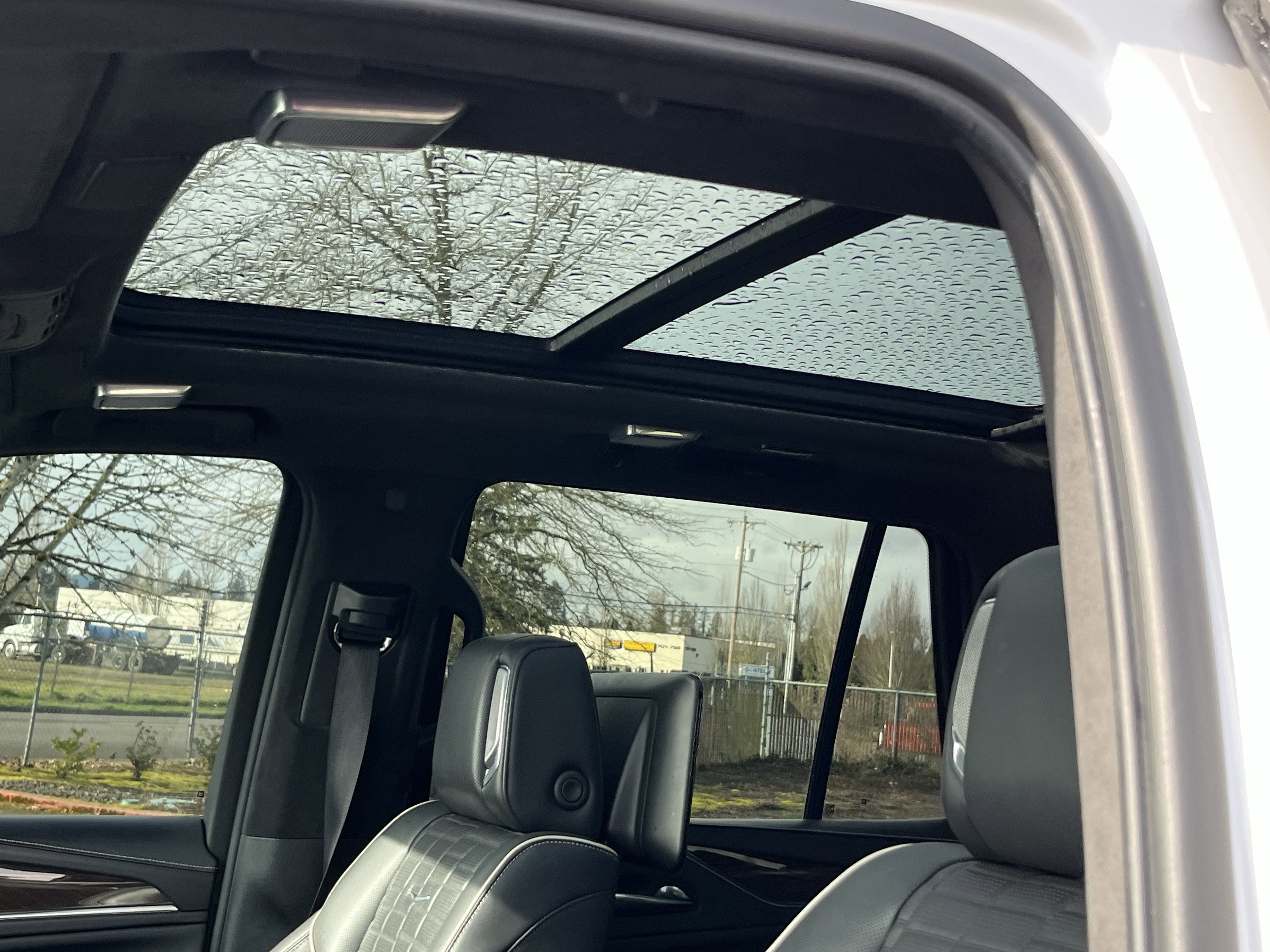 2022 Cadillac Escalade Sport Platinum