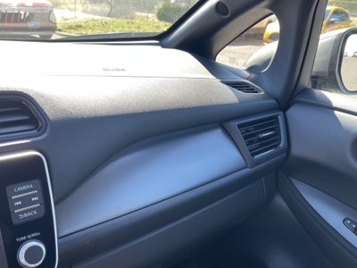 2025 Nissan LEAF S