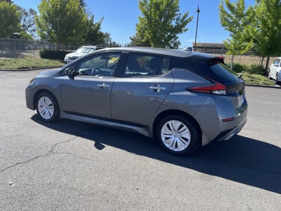 2025 Nissan LEAF S