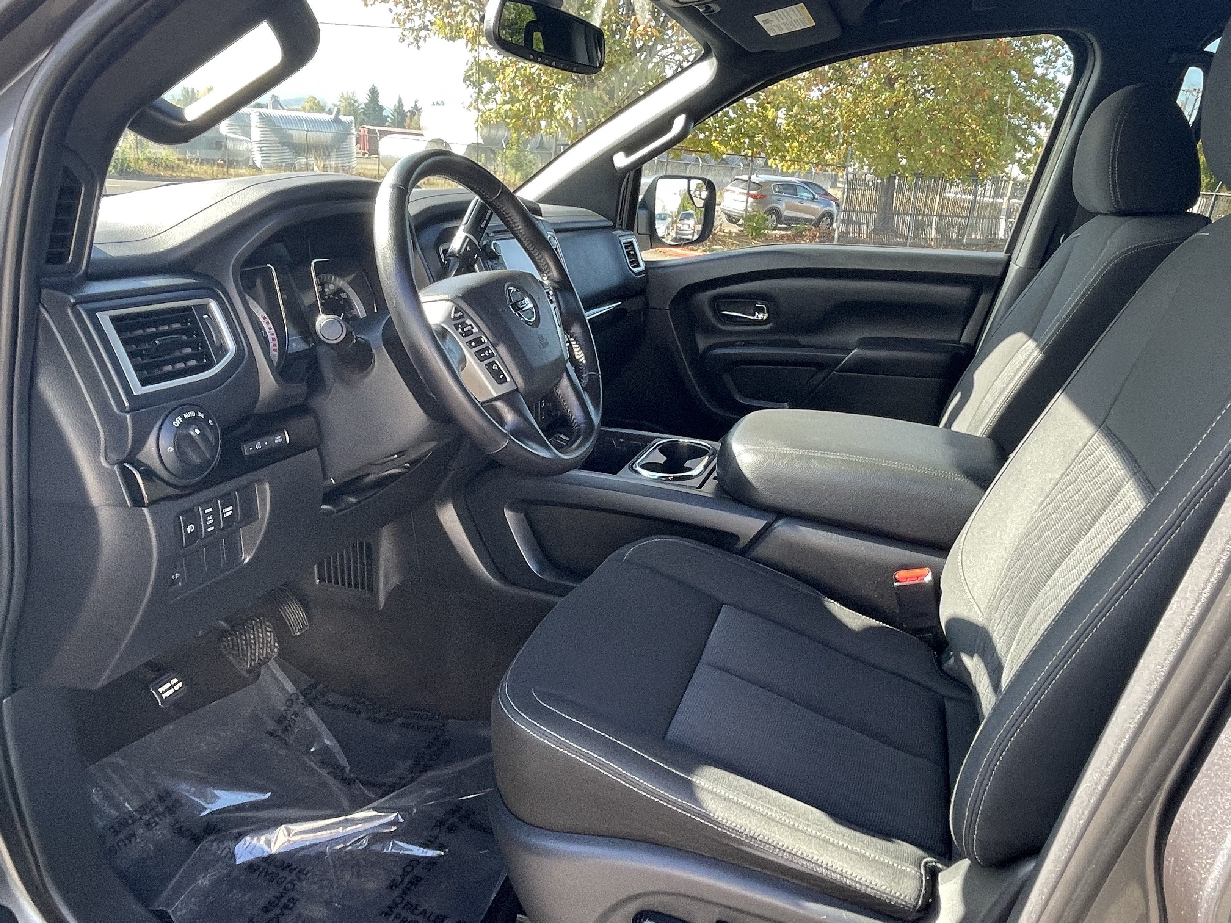 2018 Nissan Titan SV