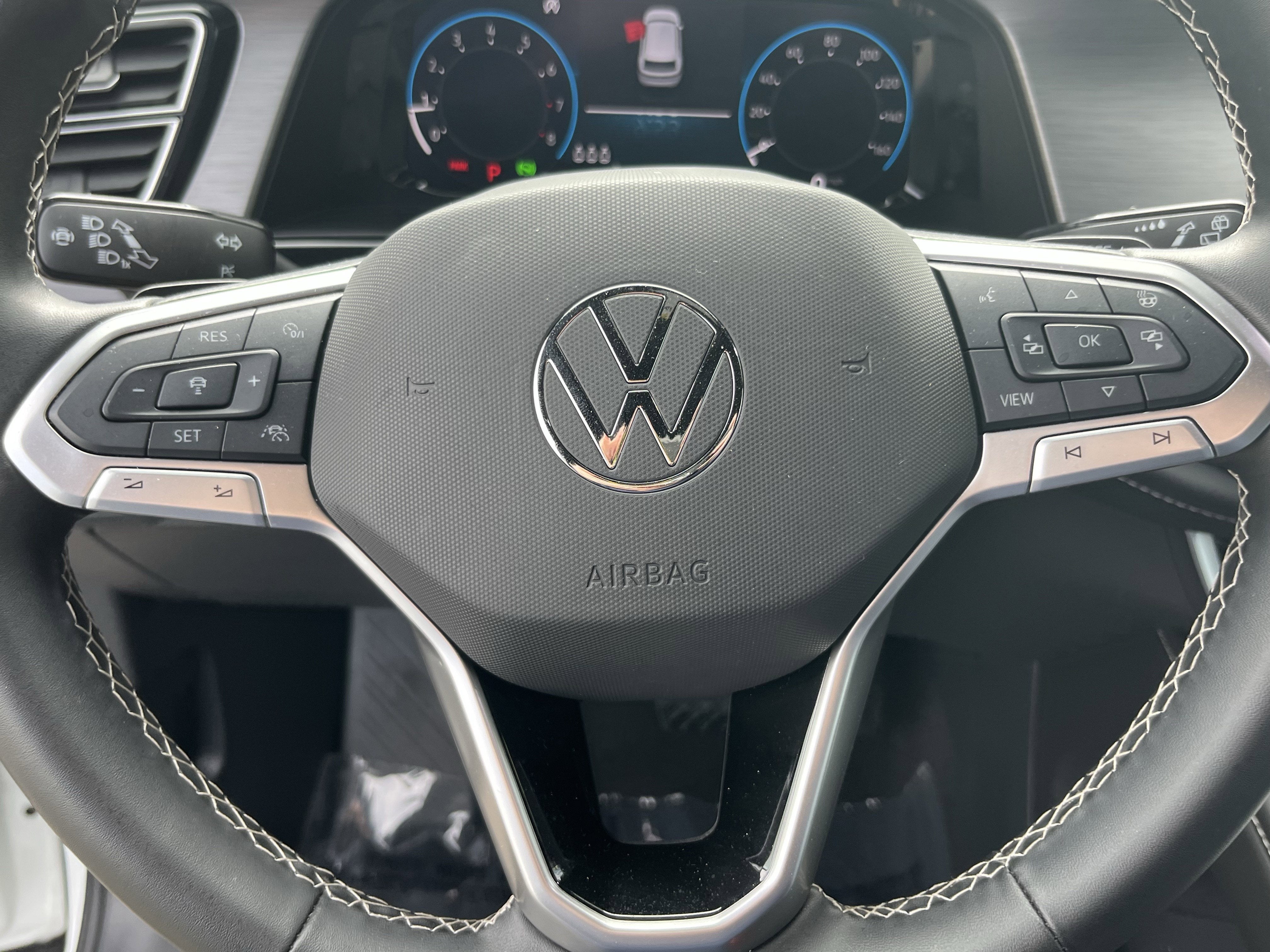 2025 Volkswagen Atlas Cross Sport 2.0T SE w/Technology