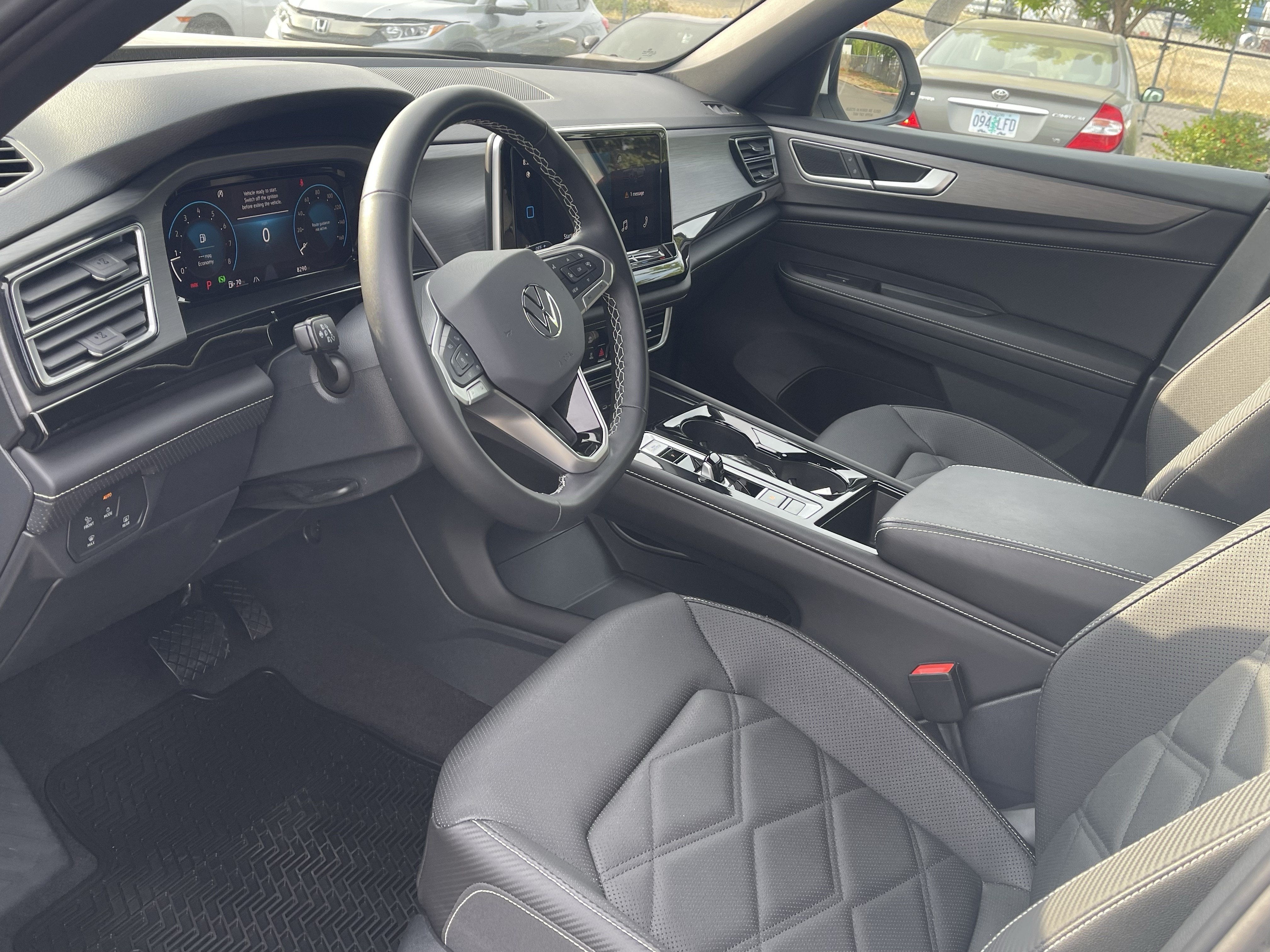 2025 Volkswagen Atlas Cross Sport 2.0T SE w/Technology