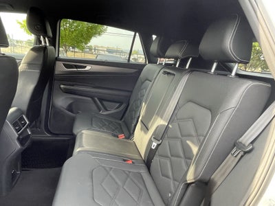 2025 Volkswagen Atlas Cross Sport 2.0T SE w/Technology