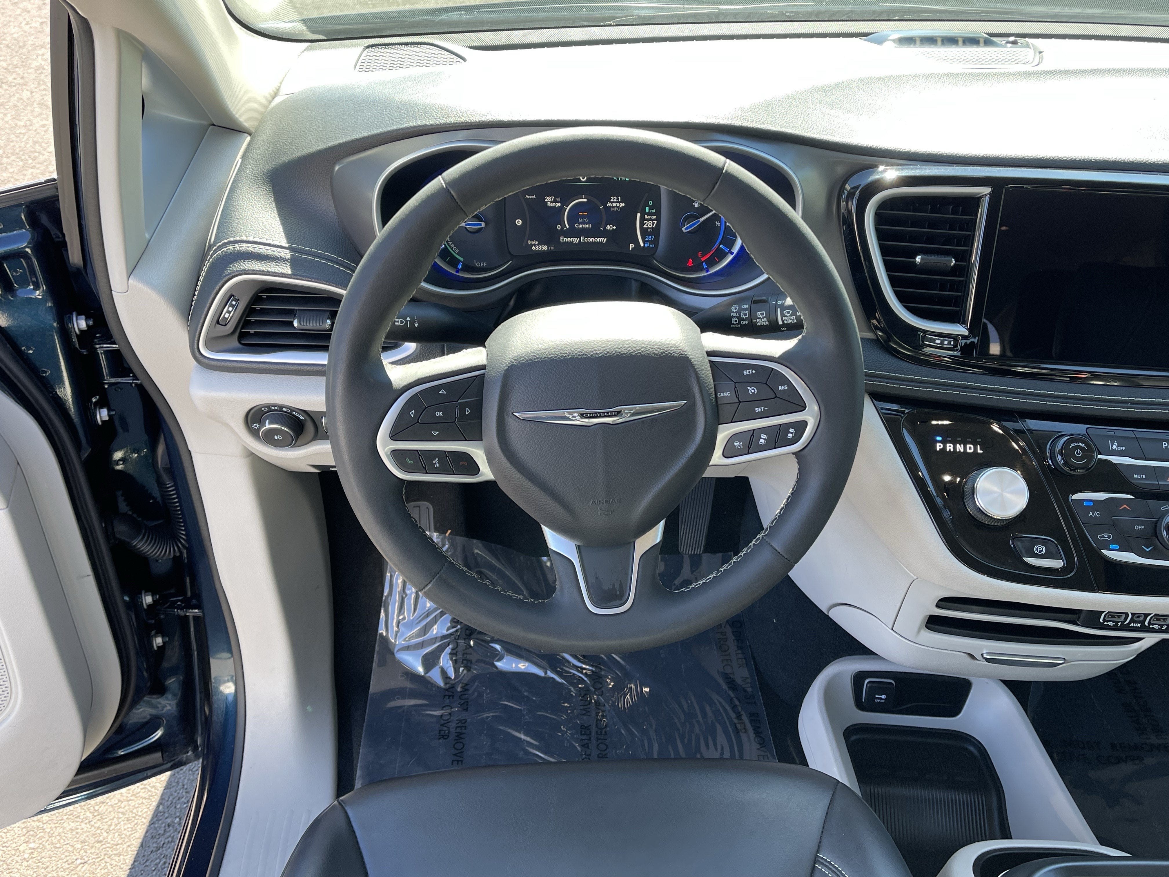 2023 Chrysler Pacifica Hybrid Touring L
