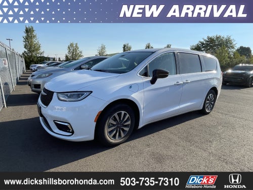 2024 Chrysler Pacifica Hybrid Select