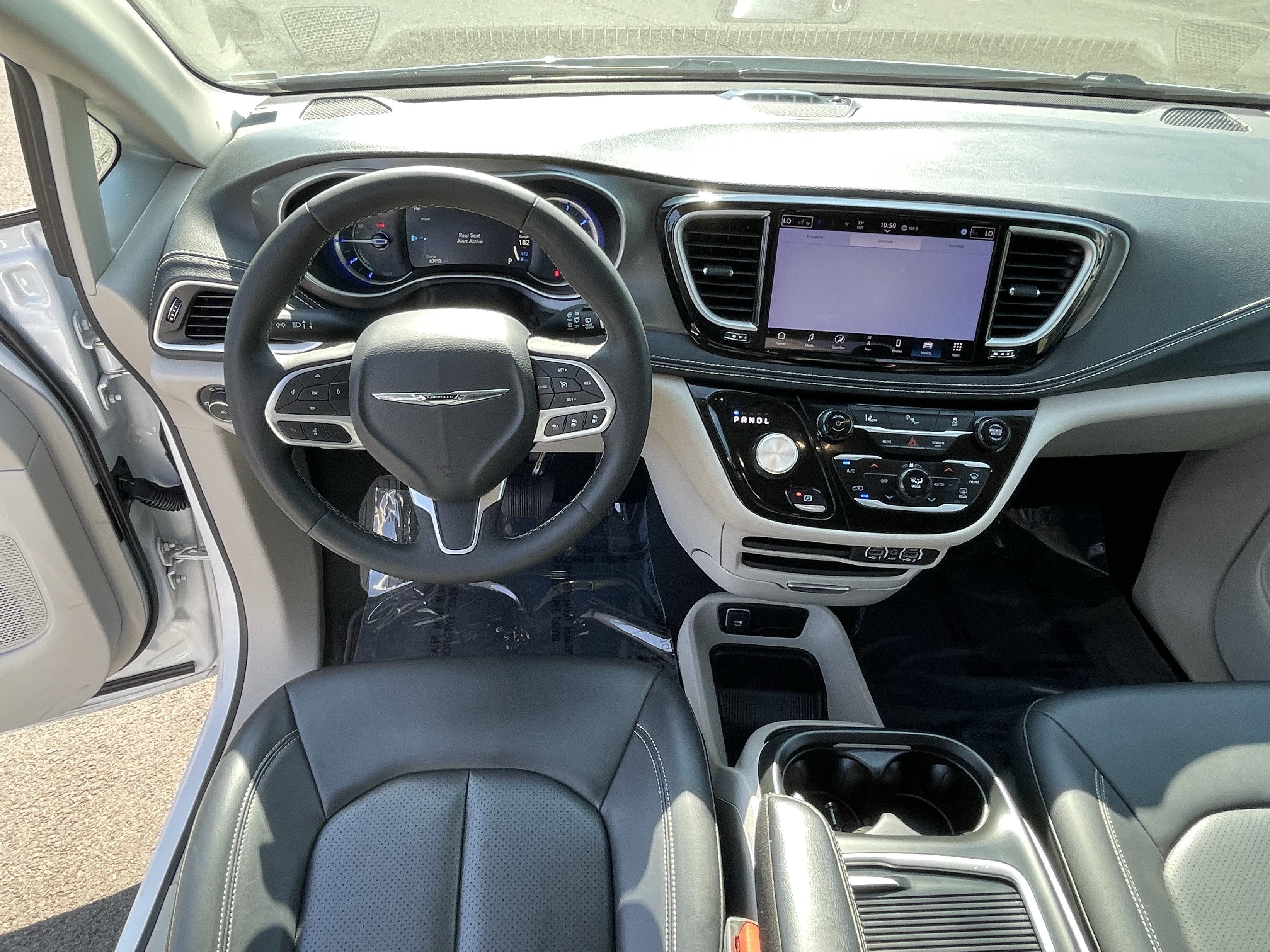 2024 Chrysler Pacifica Hybrid Select