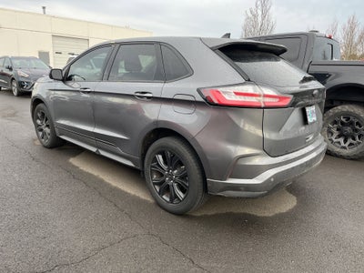 2022 Ford Edge SE