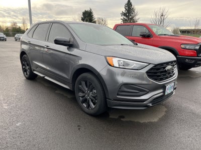 2022 Ford Edge SE