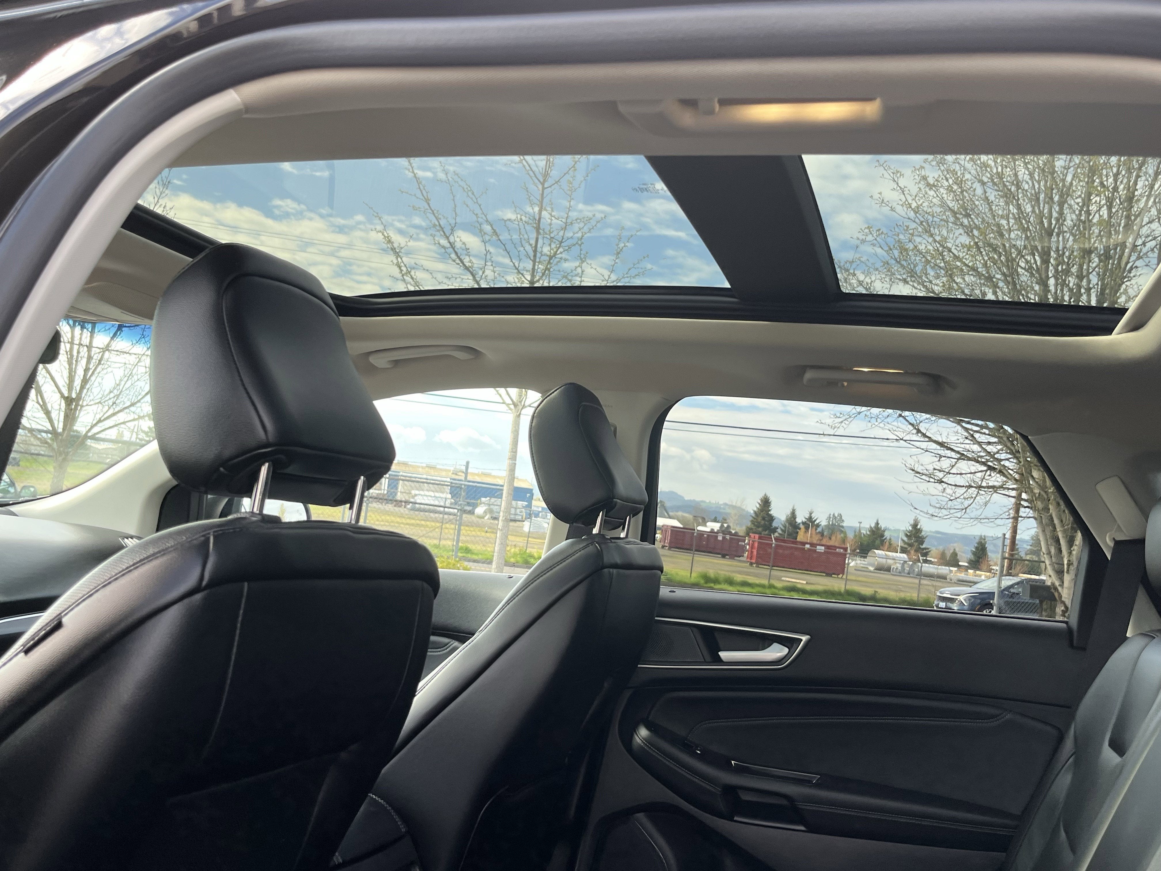 2020 Ford Edge Titanium