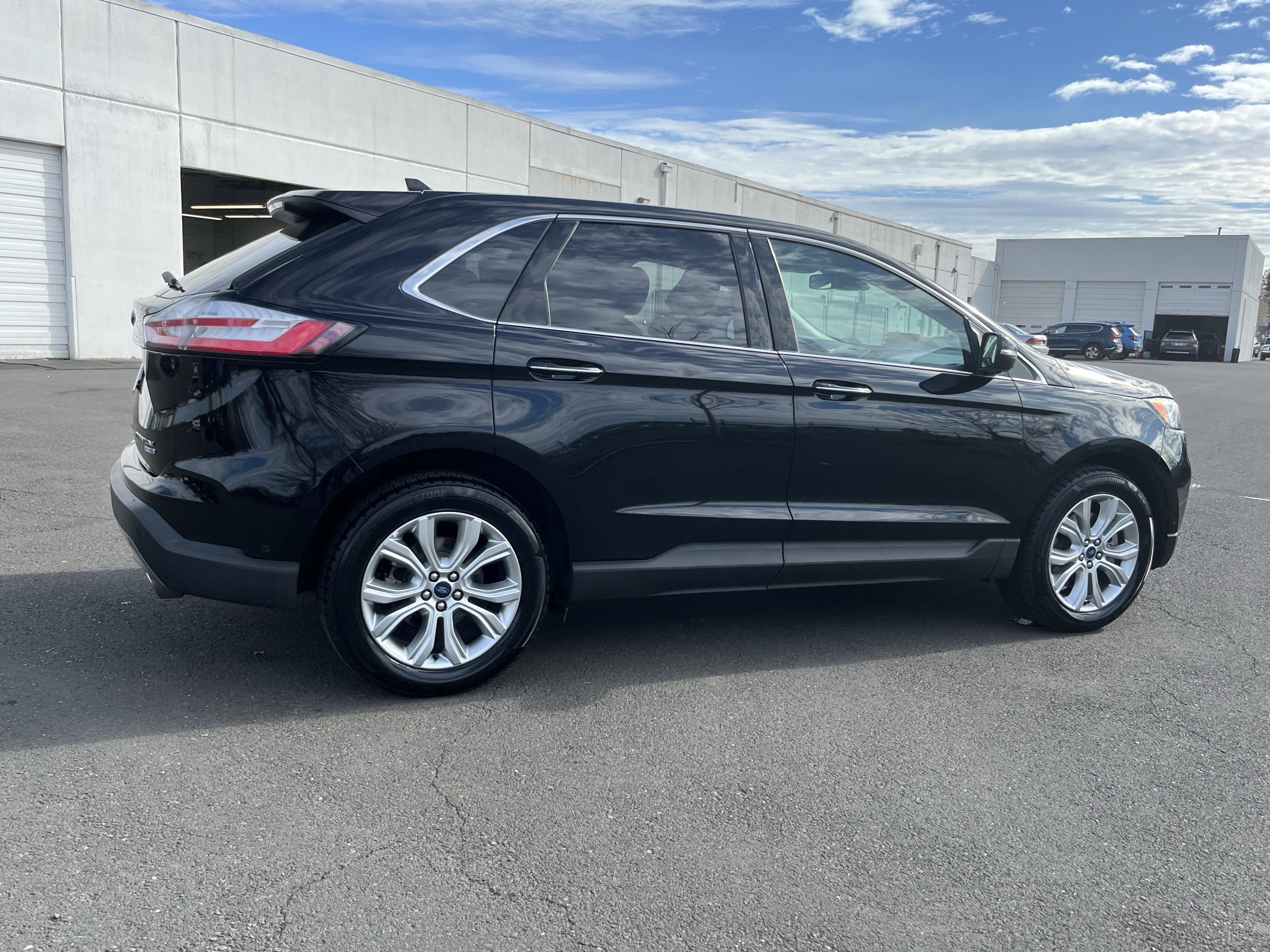 2020 Ford Edge Titanium