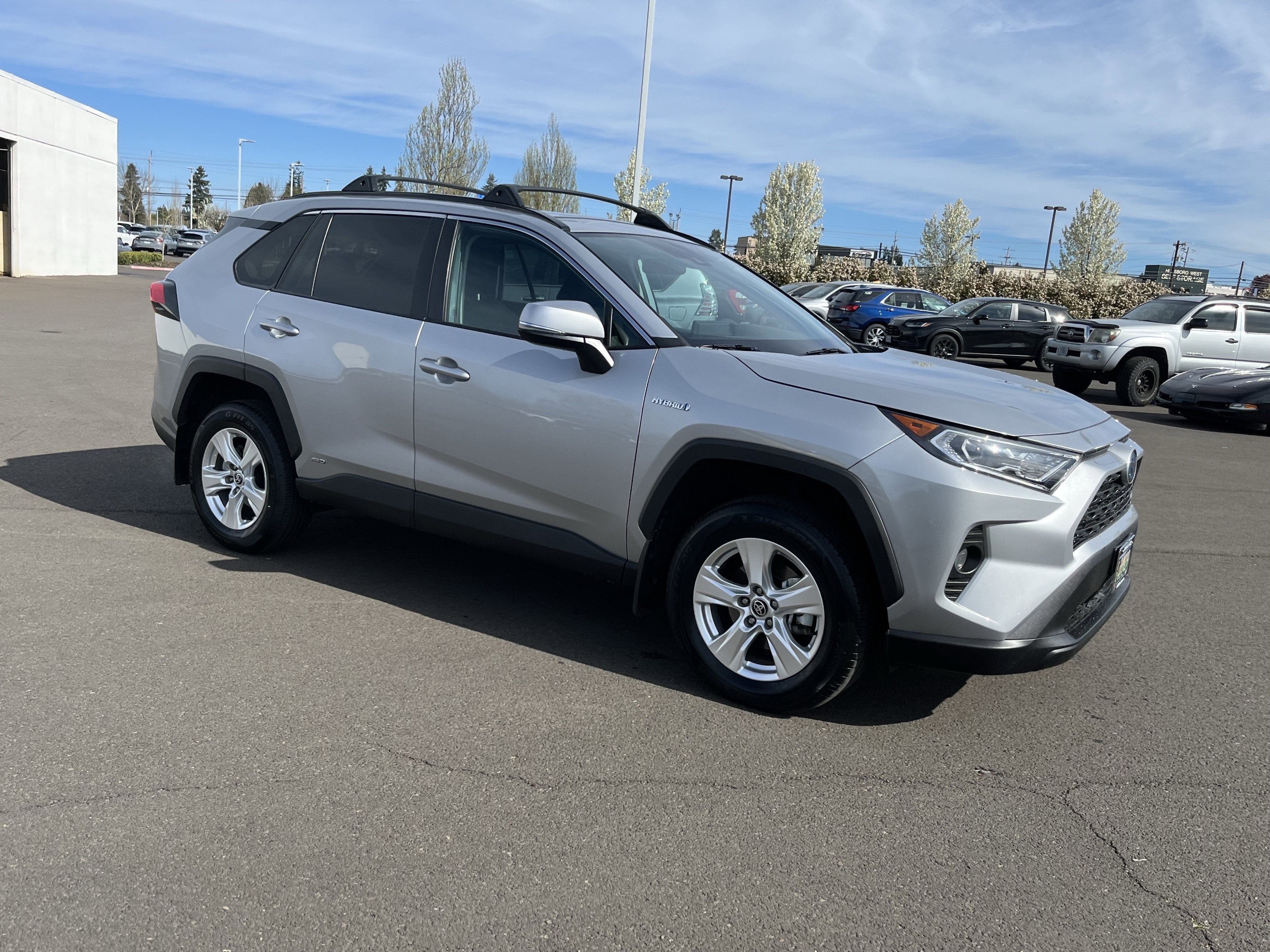 2021 Toyota RAV4 Hybrid XLE