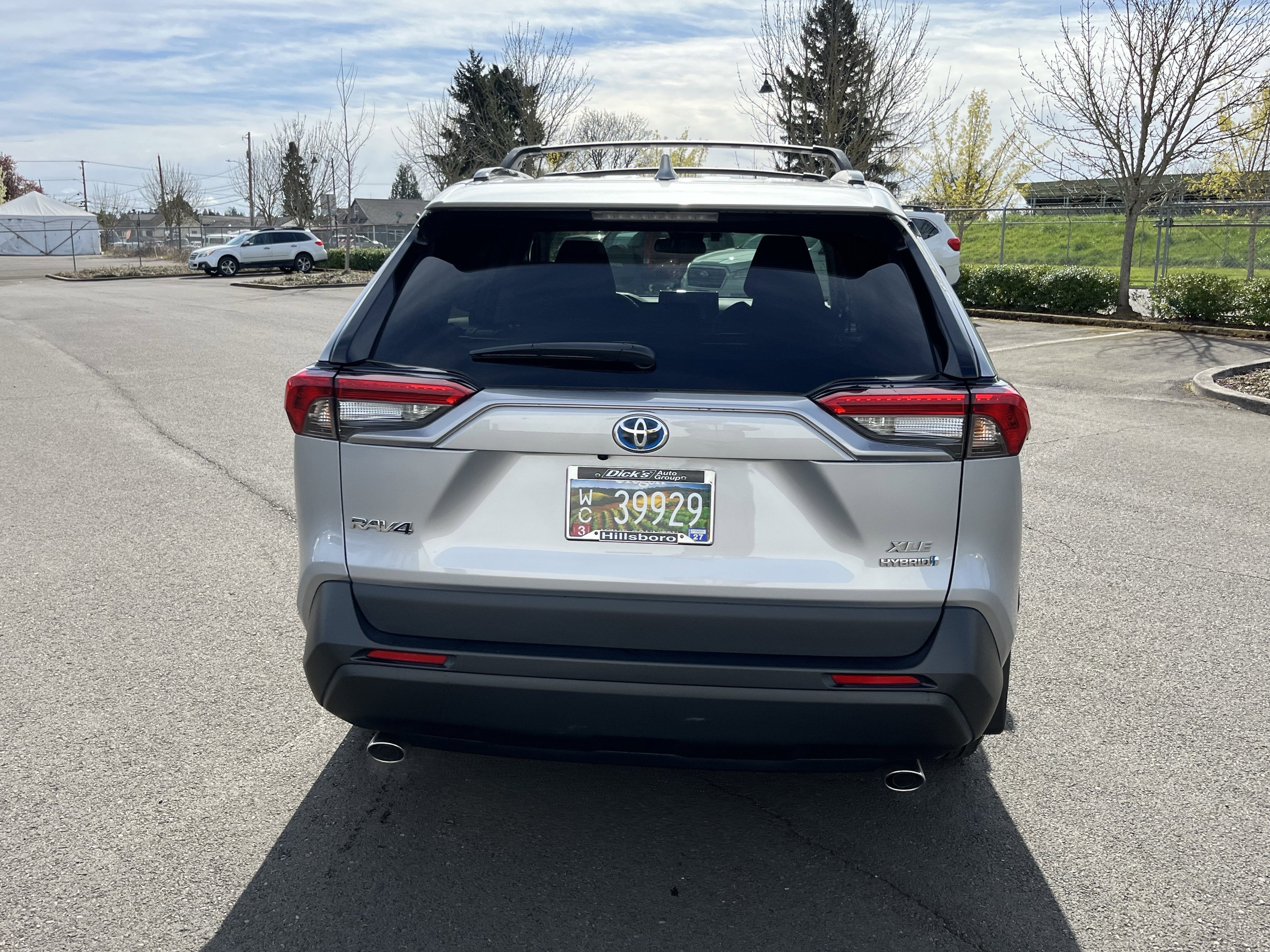 2021 Toyota RAV4 Hybrid XLE