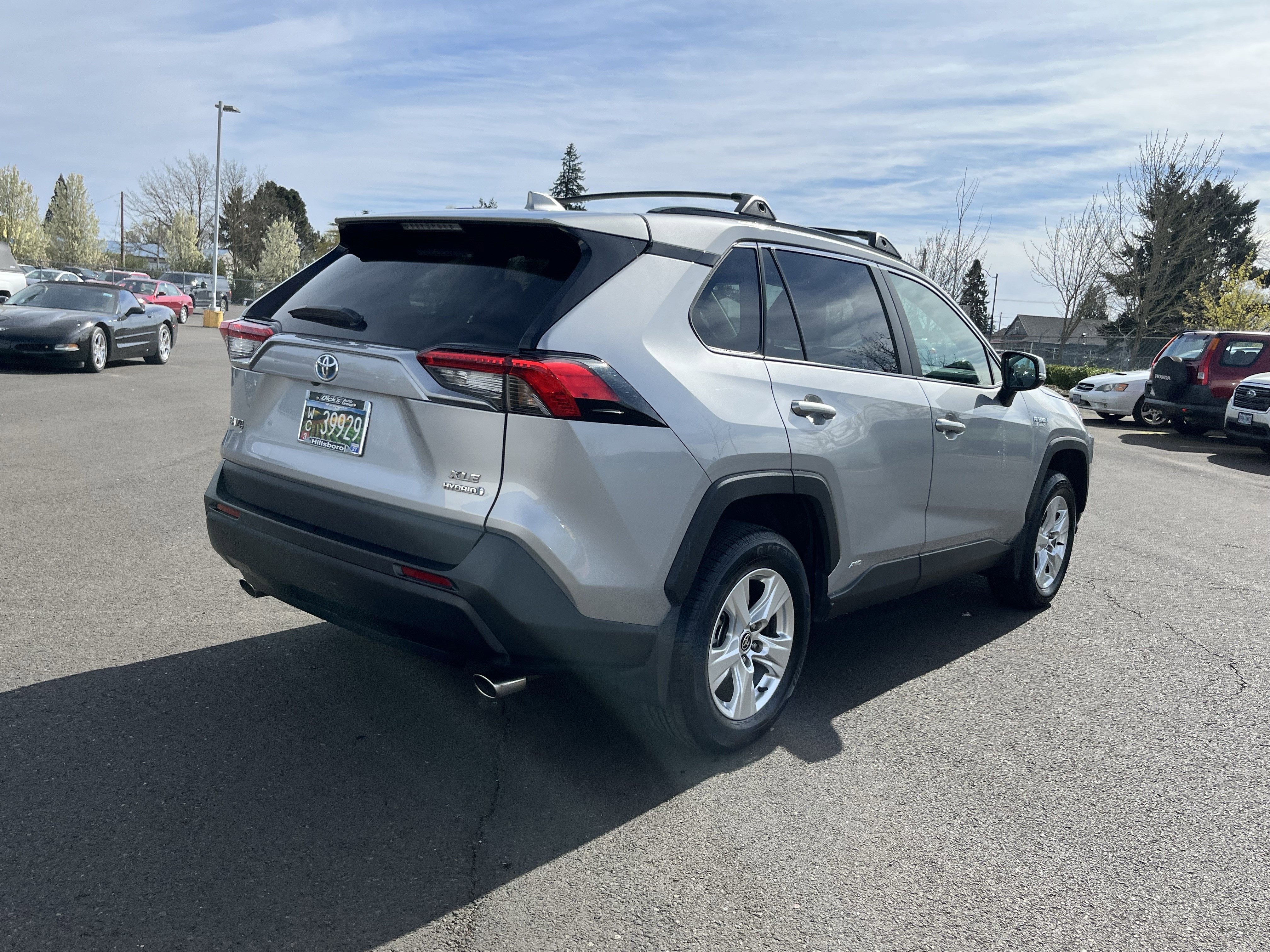 2021 Toyota RAV4 Hybrid XLE
