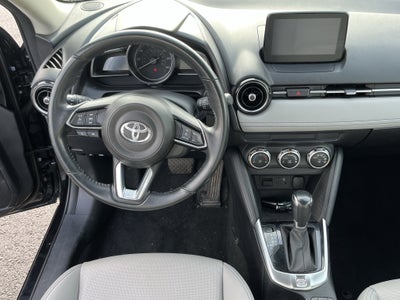 2020 Toyota Yaris Hatchback XLE
