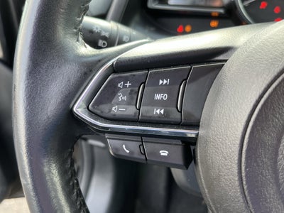 2020 Toyota Yaris Hatchback XLE