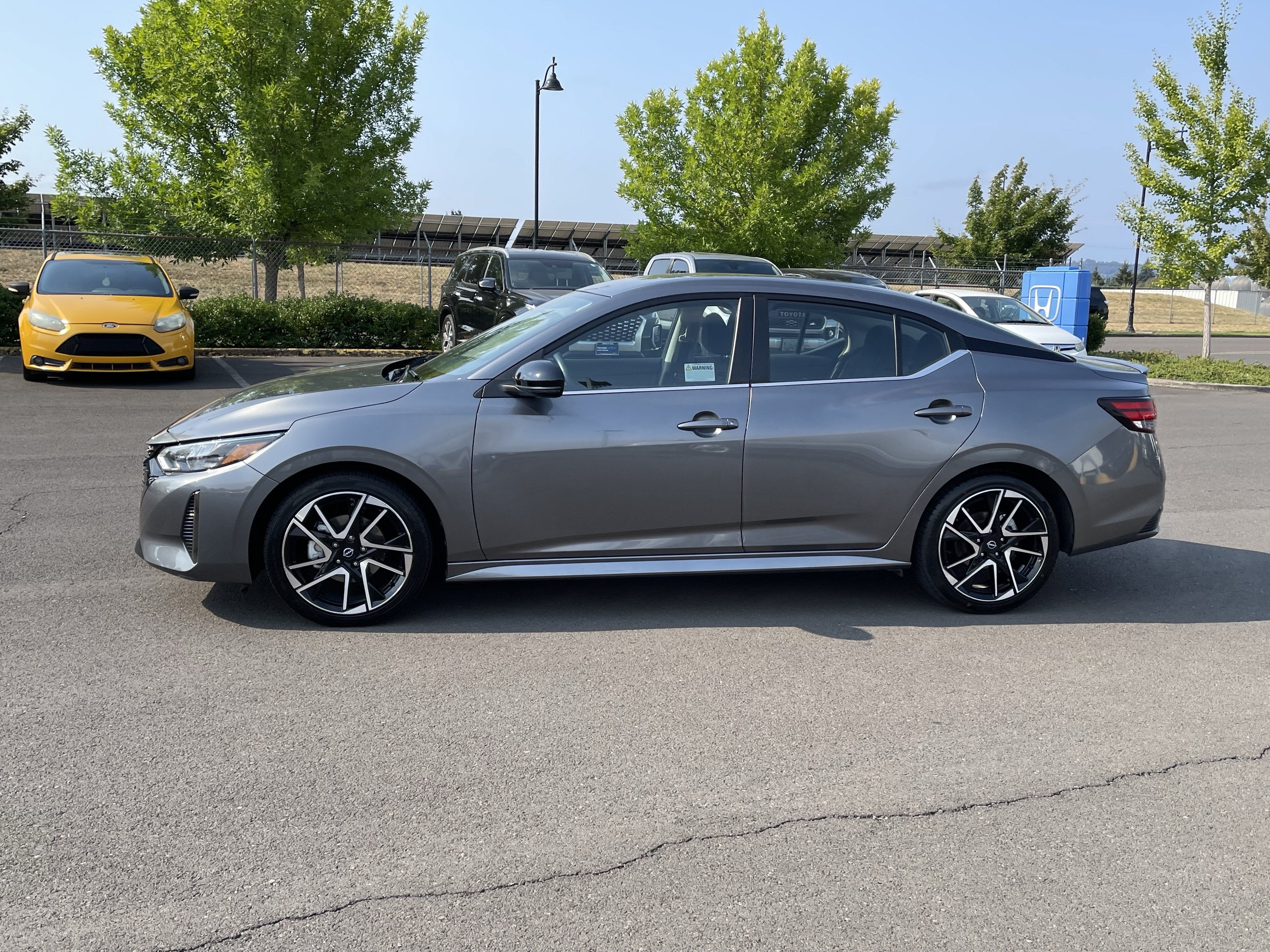2025 Nissan Sentra SR