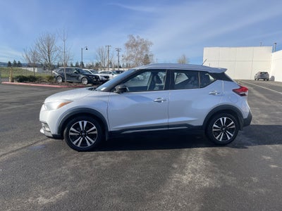 2020 Nissan Kicks SR