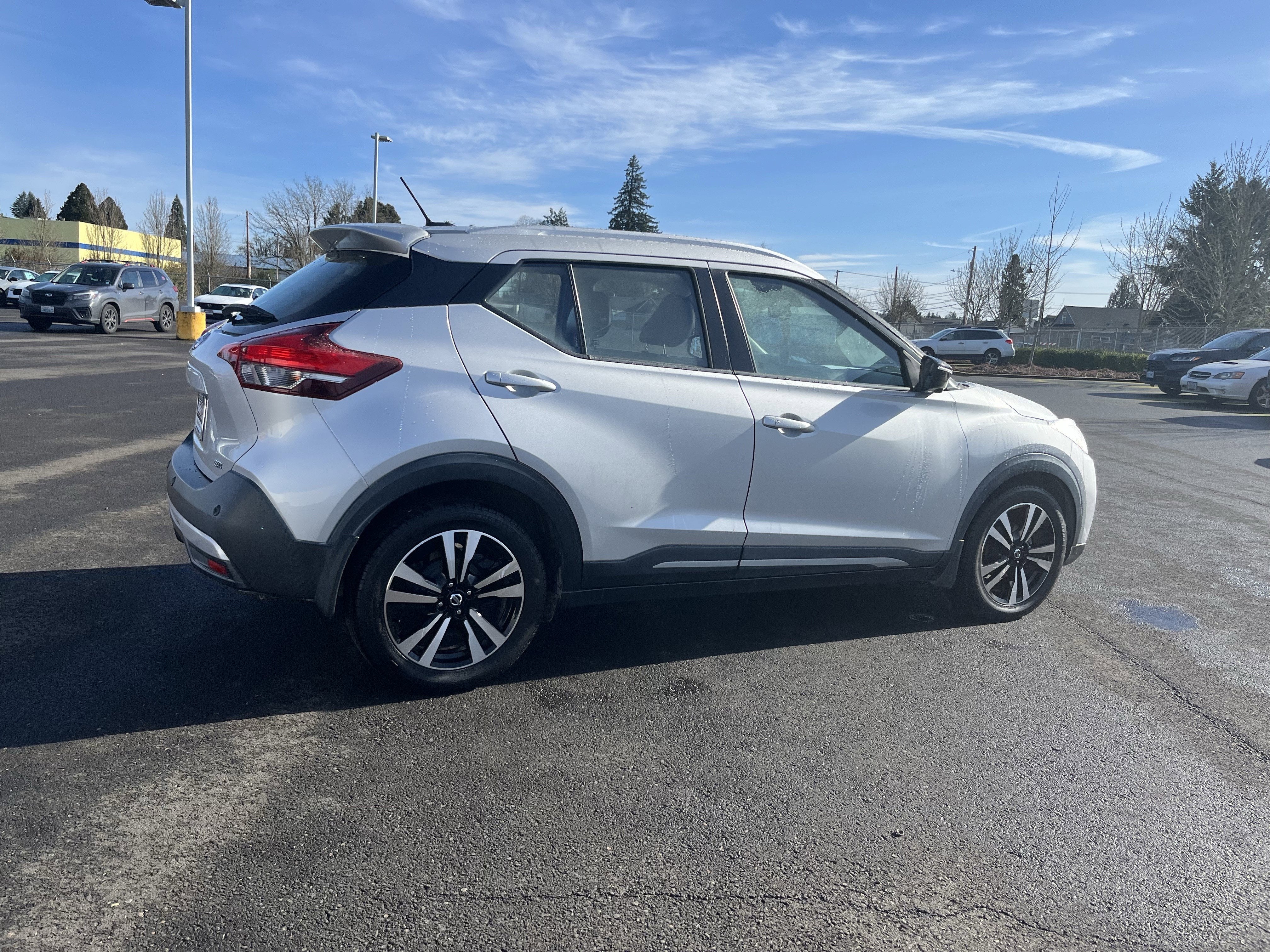 2020 Nissan Kicks SR