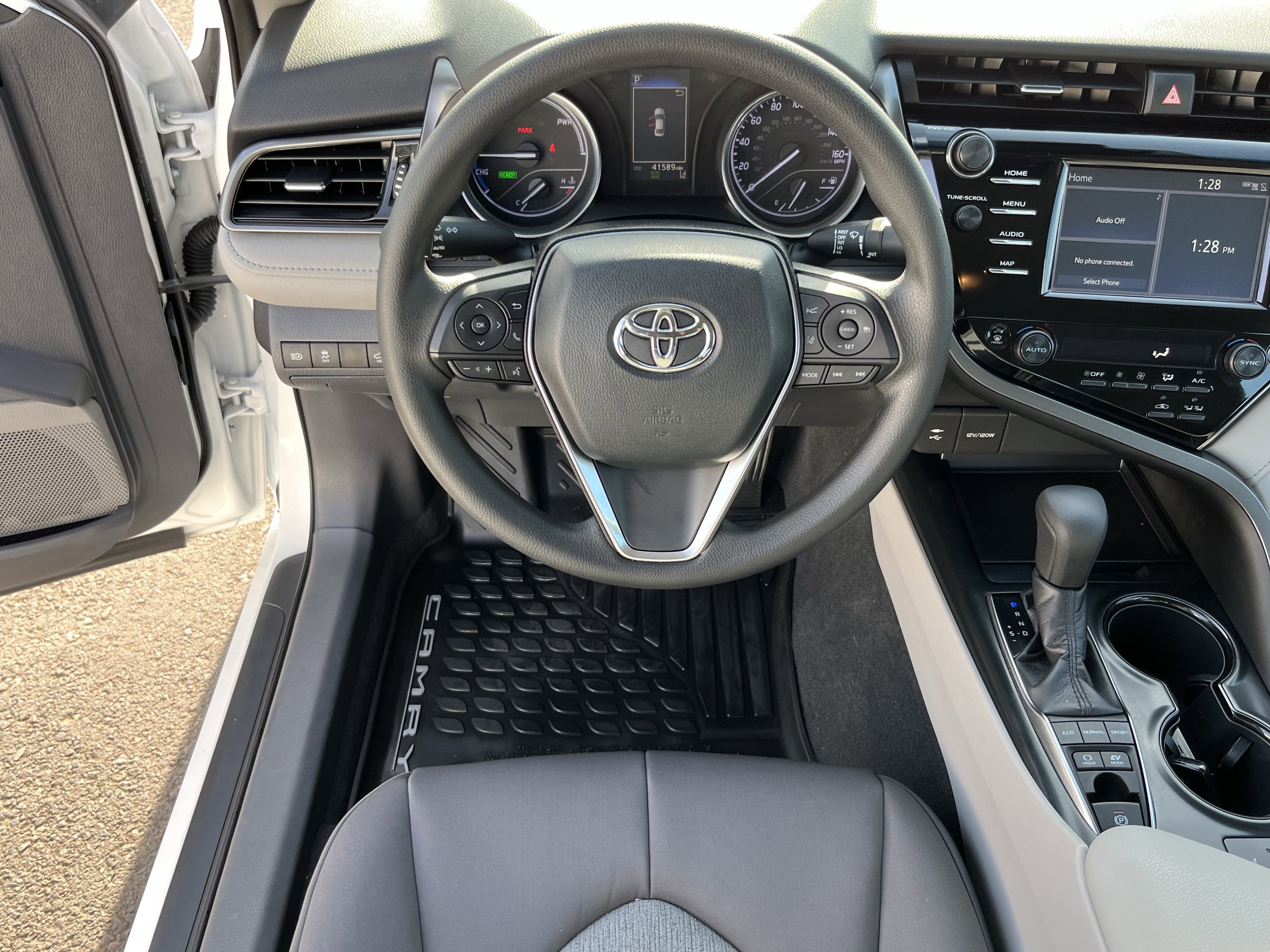 2019 Toyota Camry Hybrid LE
